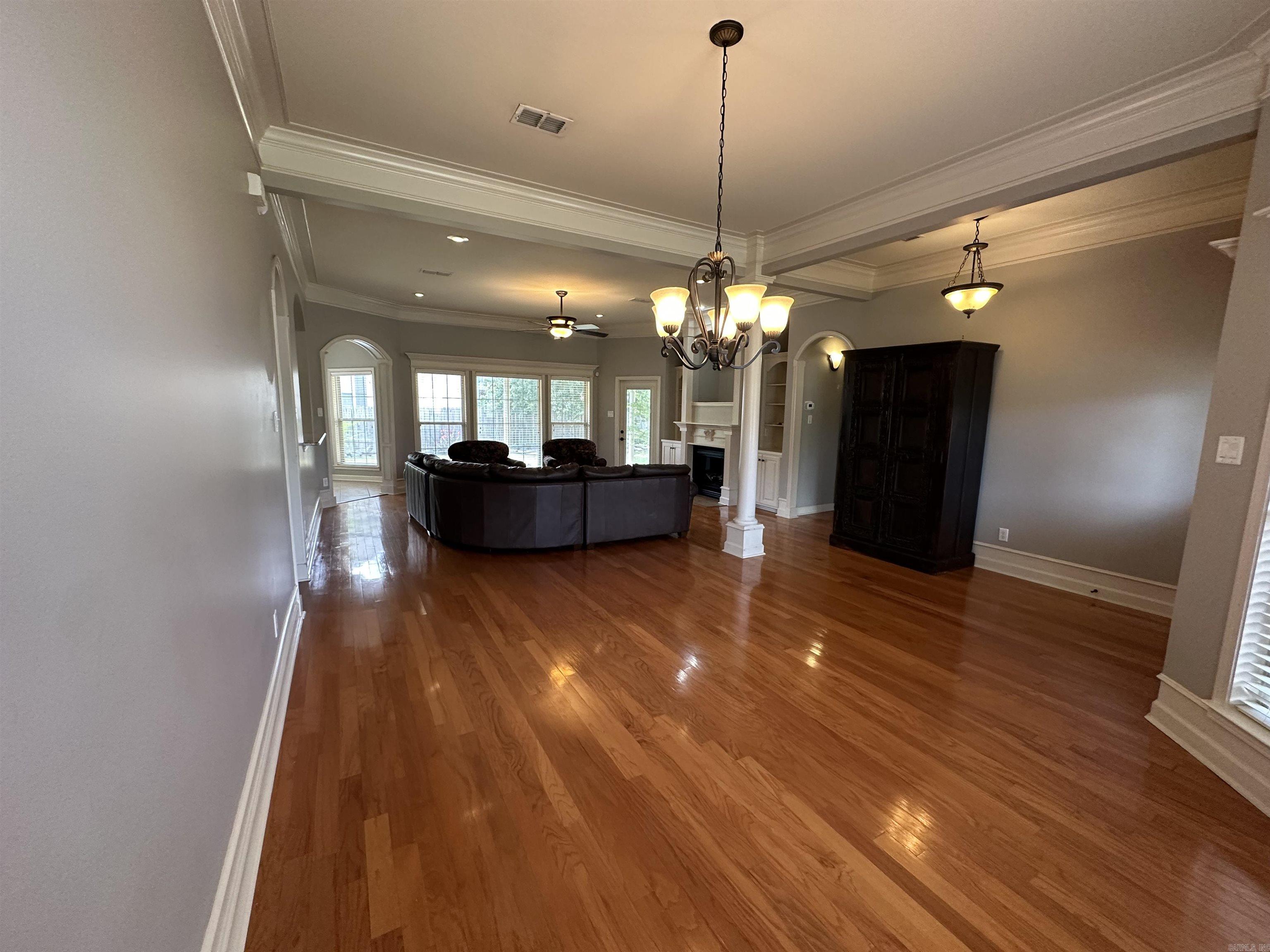 HURRICANE MEADOWS - Residential