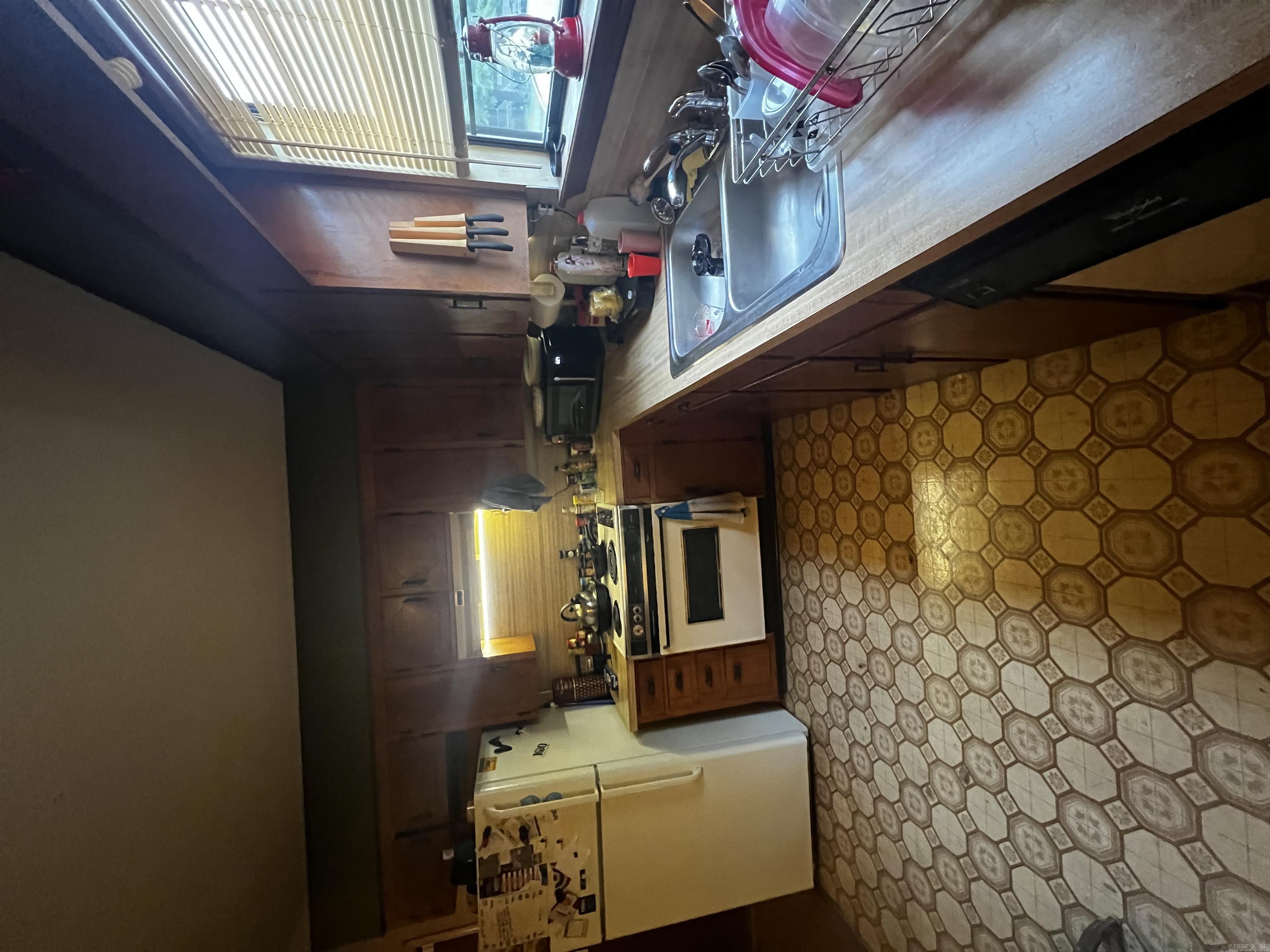 OXFORD VALLEY - Residential