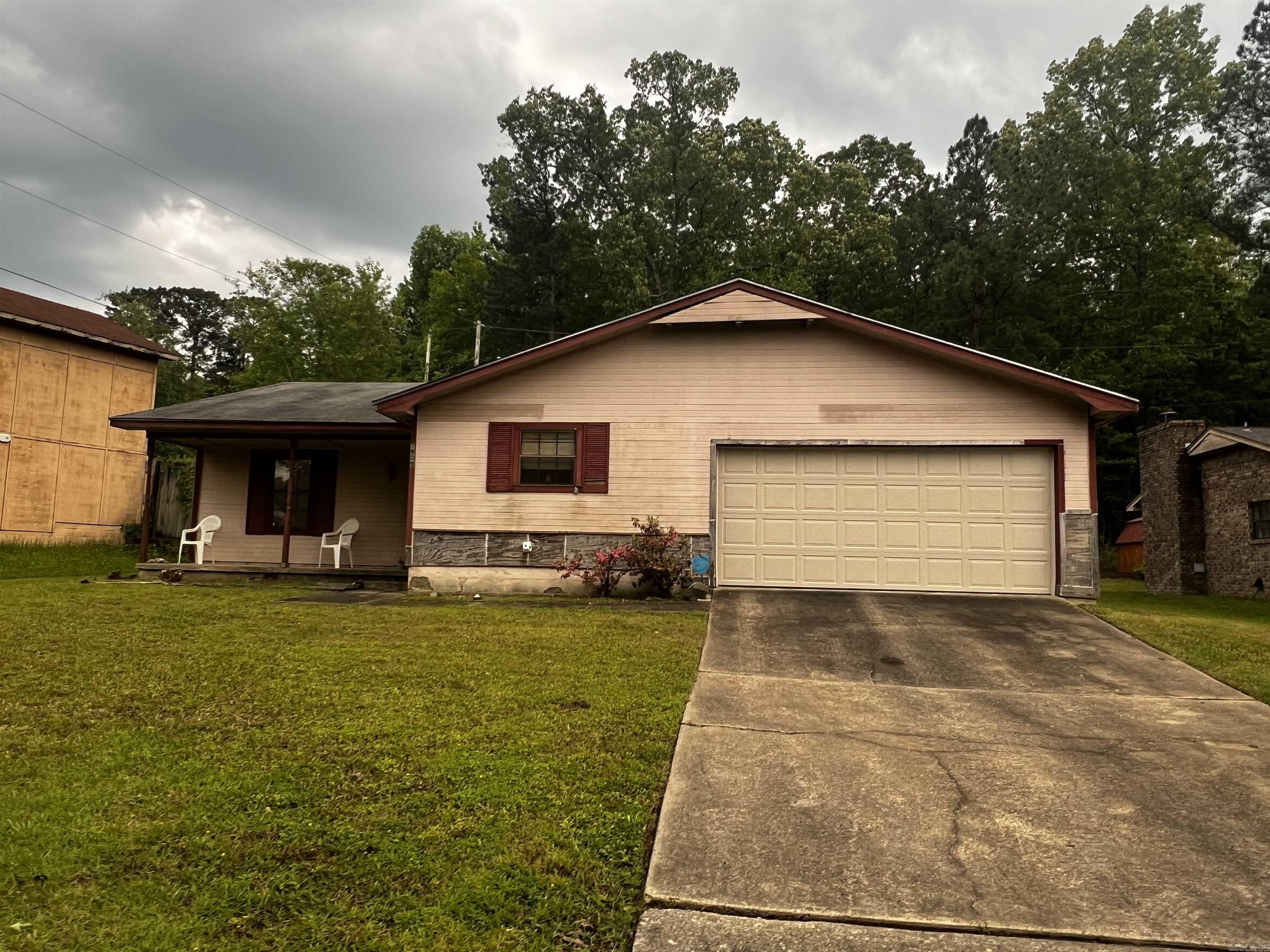 OXFORD VALLEY - Residential