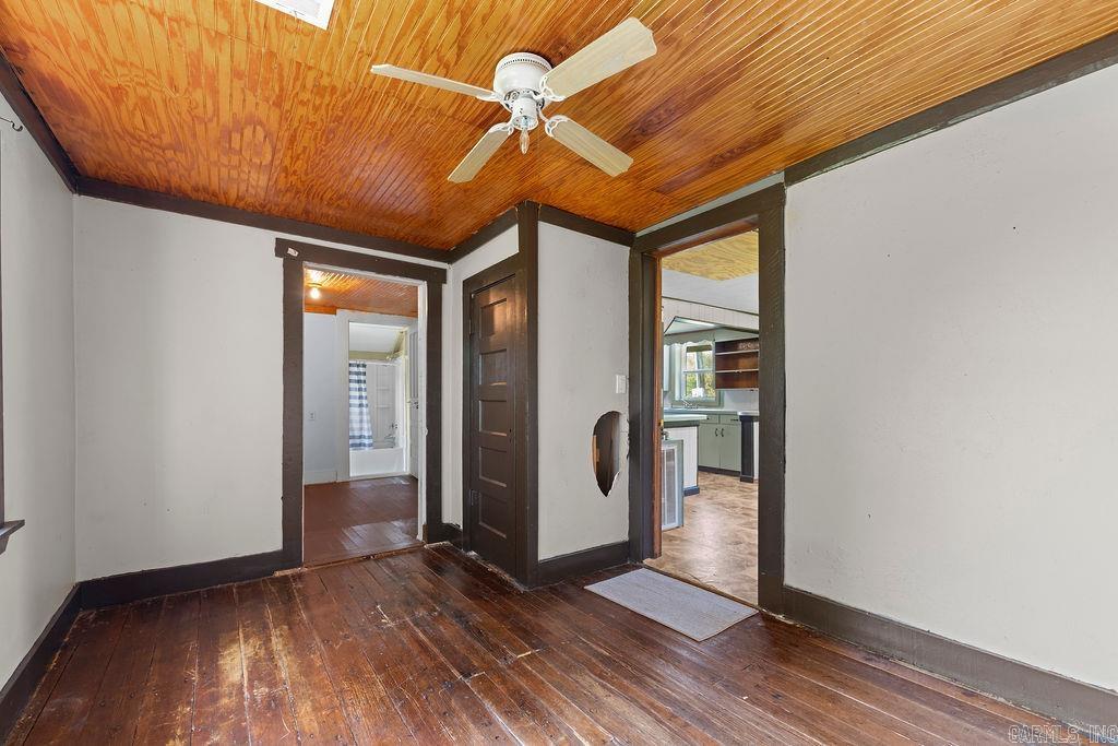 Metes & Bounds - Residential