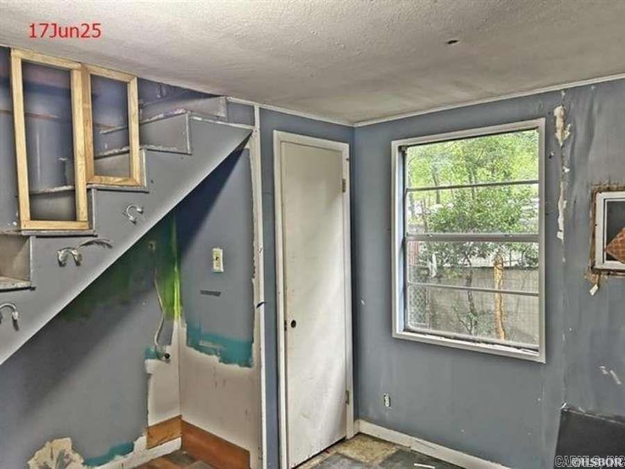WHEATLEY, HILL - Residential