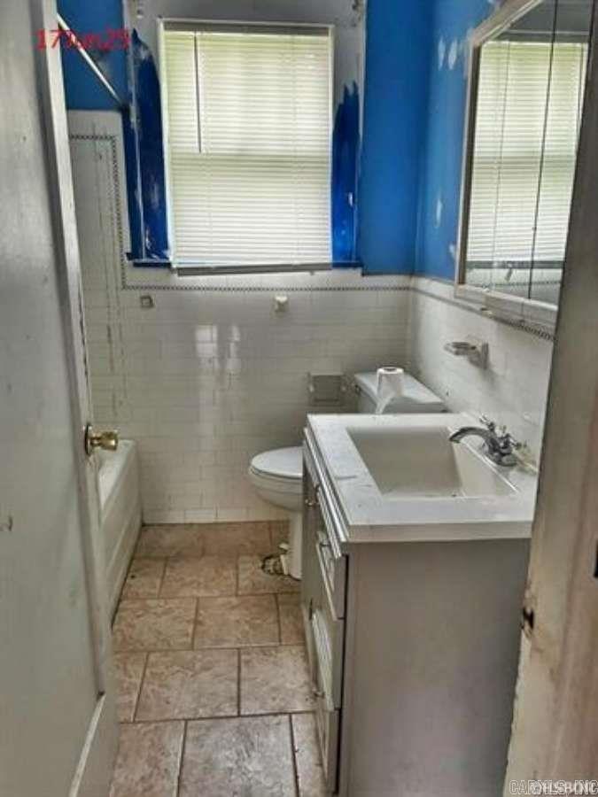 WHEATLEY, HILL - Residential
