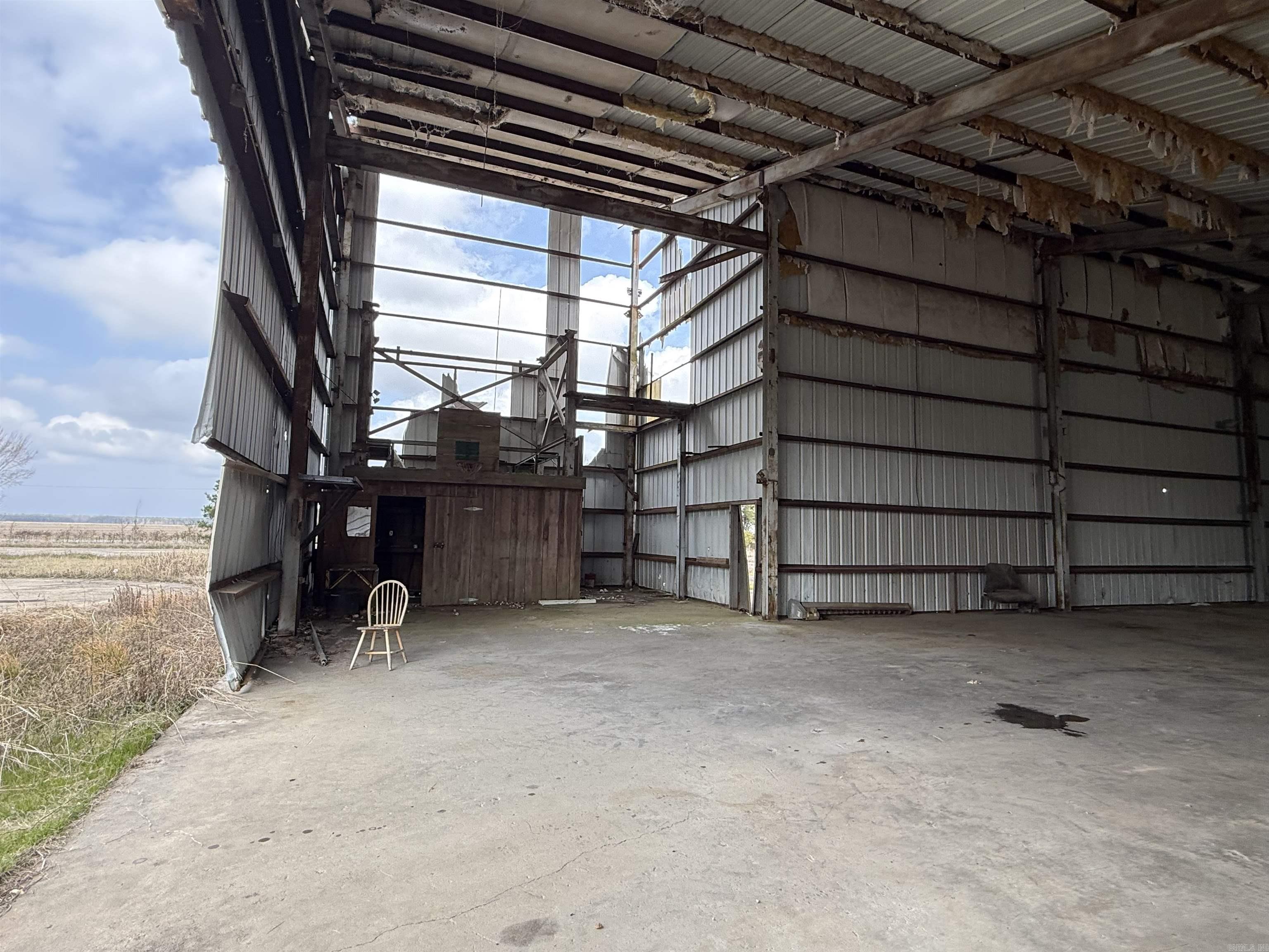 Metes & Bounds - Land