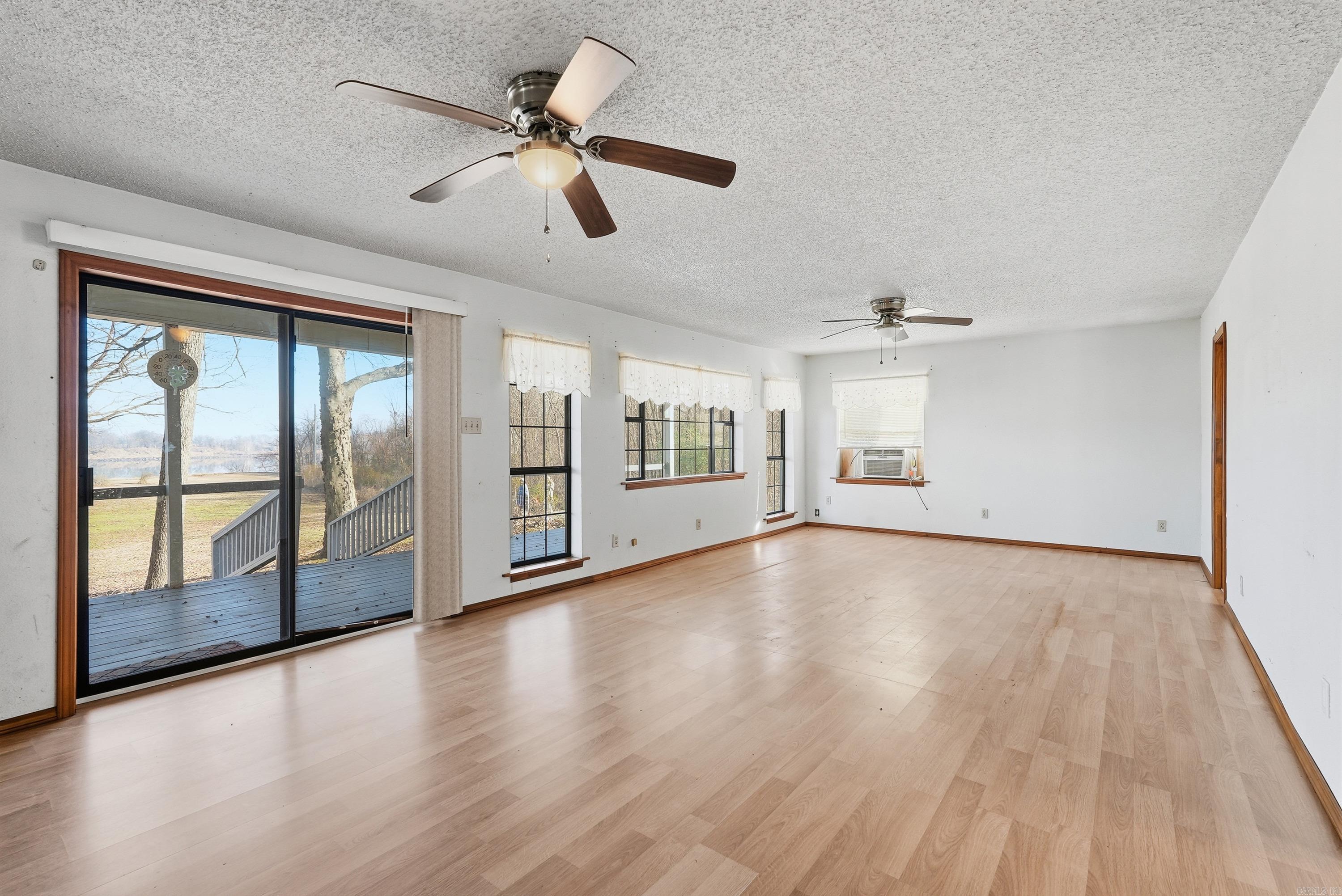 TURKEY RUN ESTATES - Residential