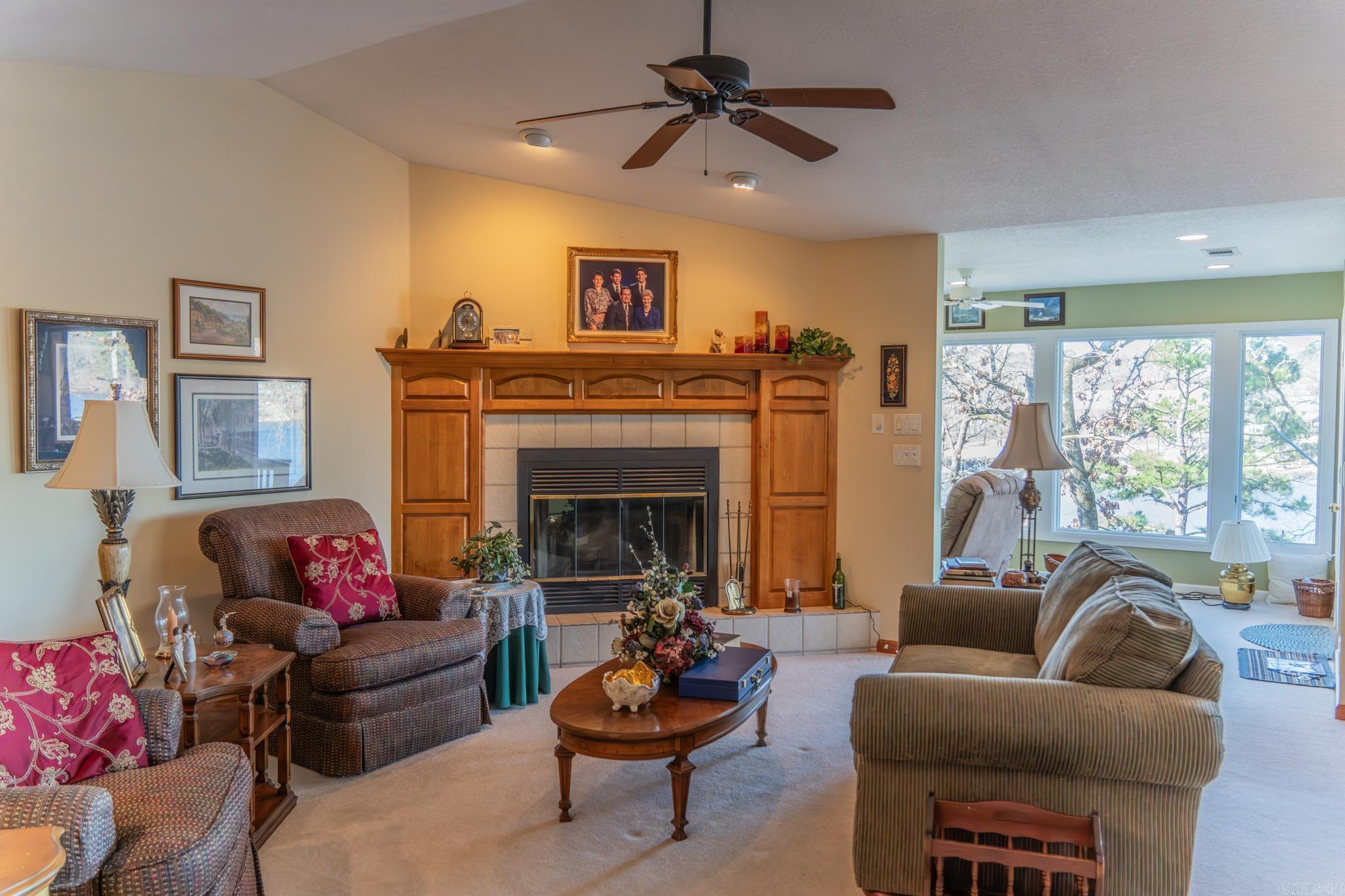 Estancia - Residential