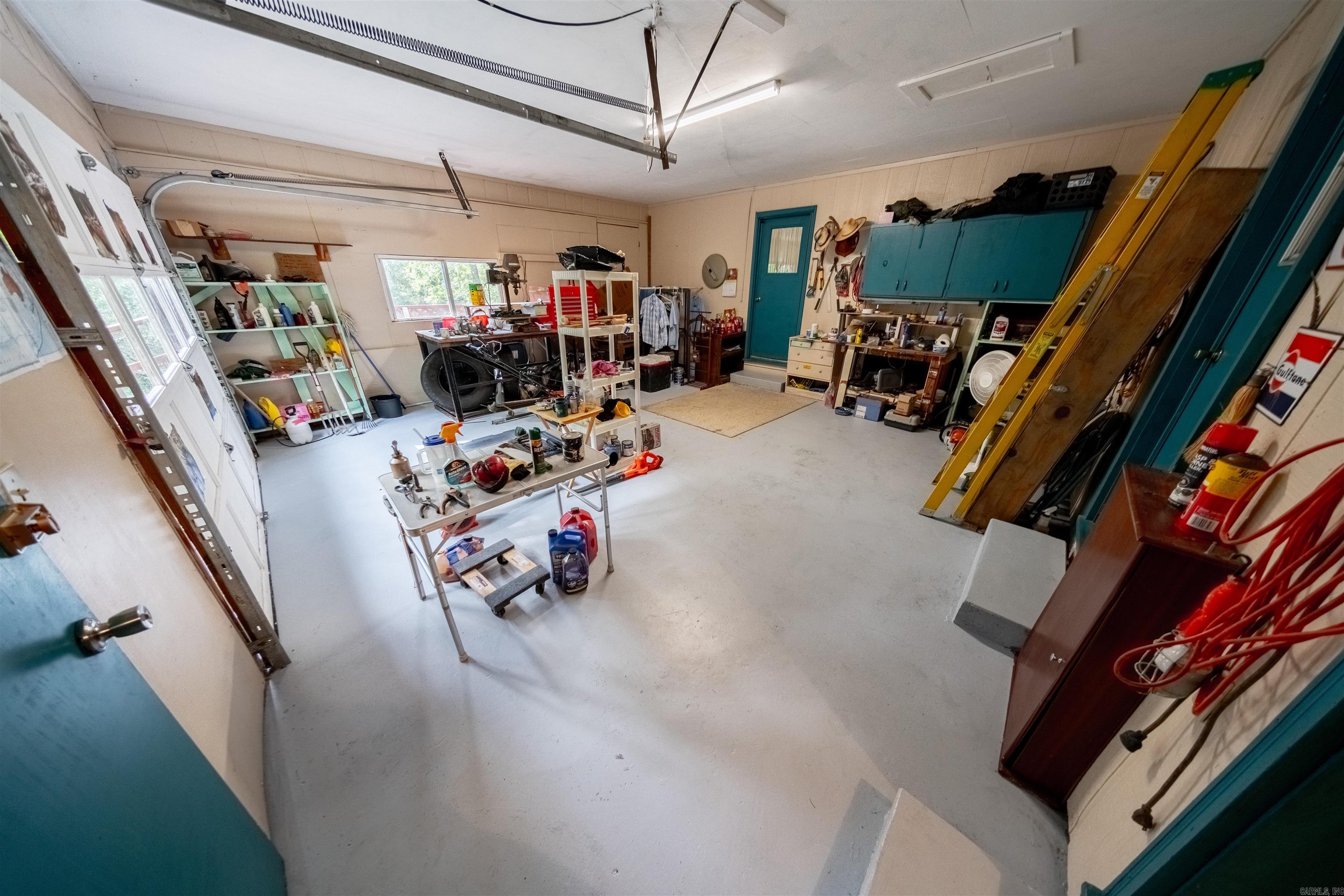 CROWN ADDITION - Residential