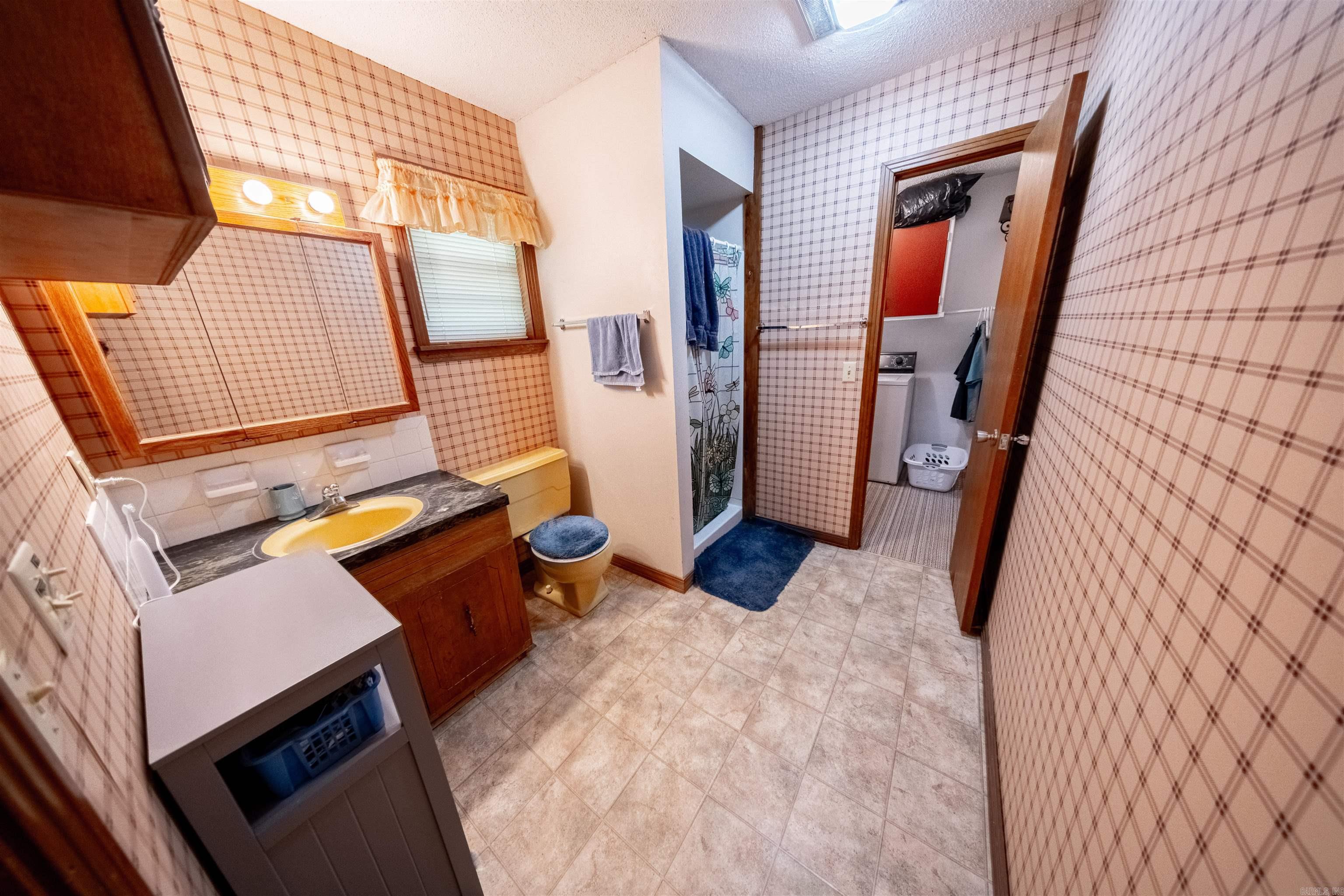 CROWN ADDITION - Residential