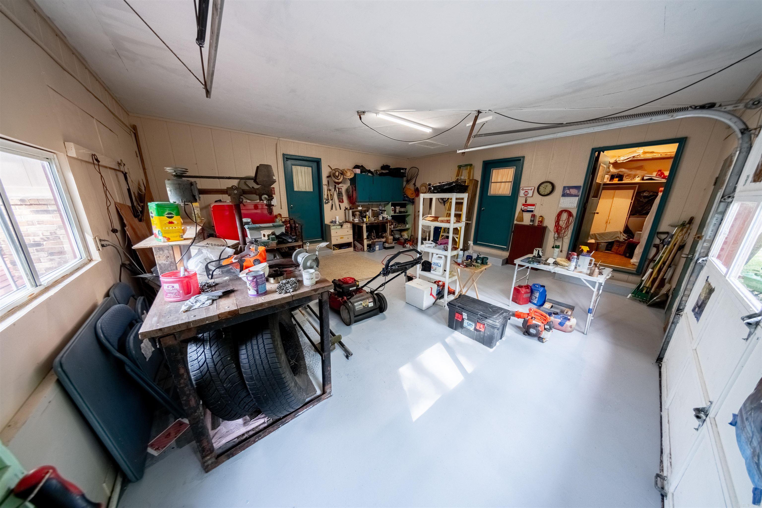 CROWN ADDITION - Residential