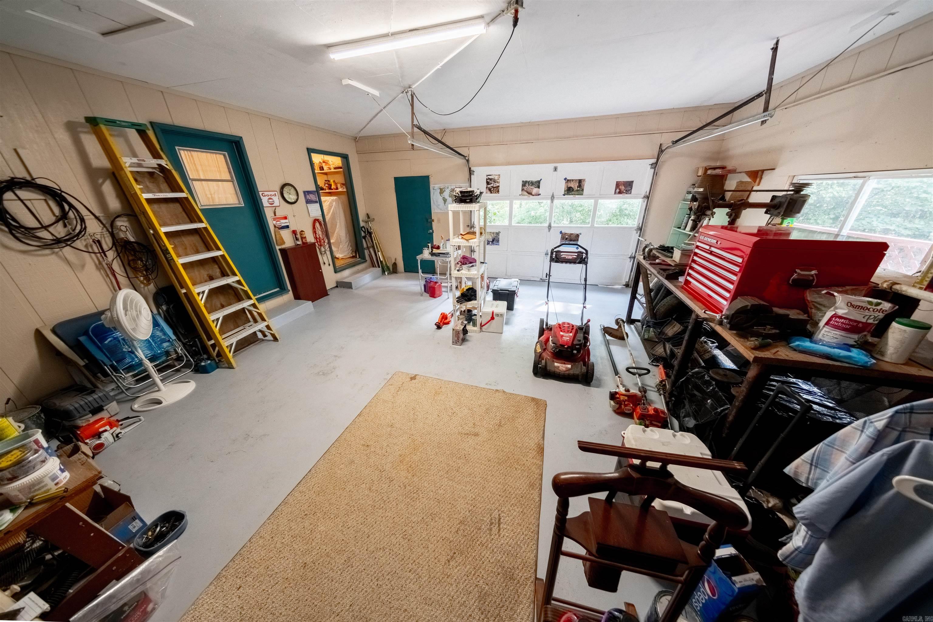 CROWN ADDITION - Residential