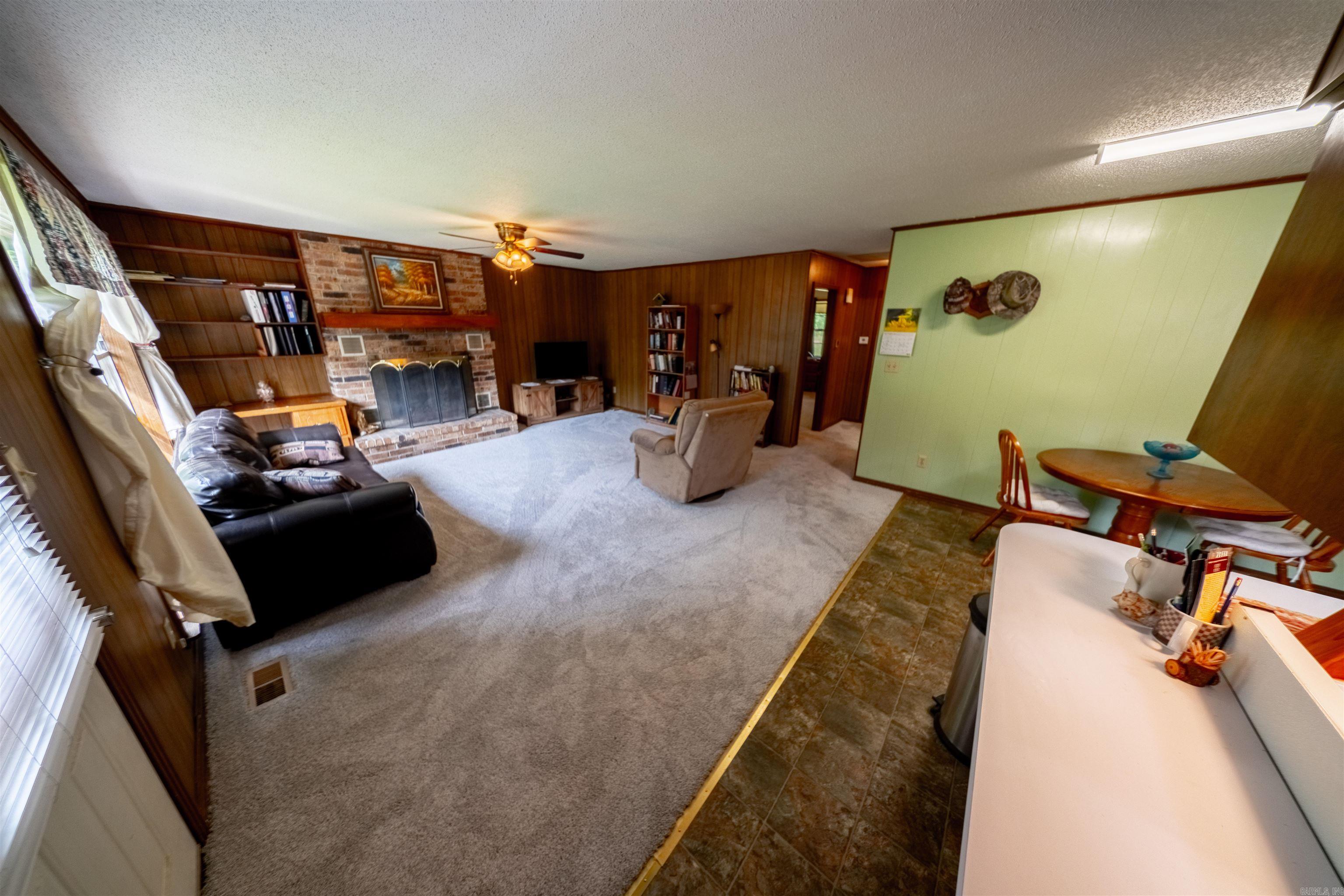 CROWN ADDITION - Residential