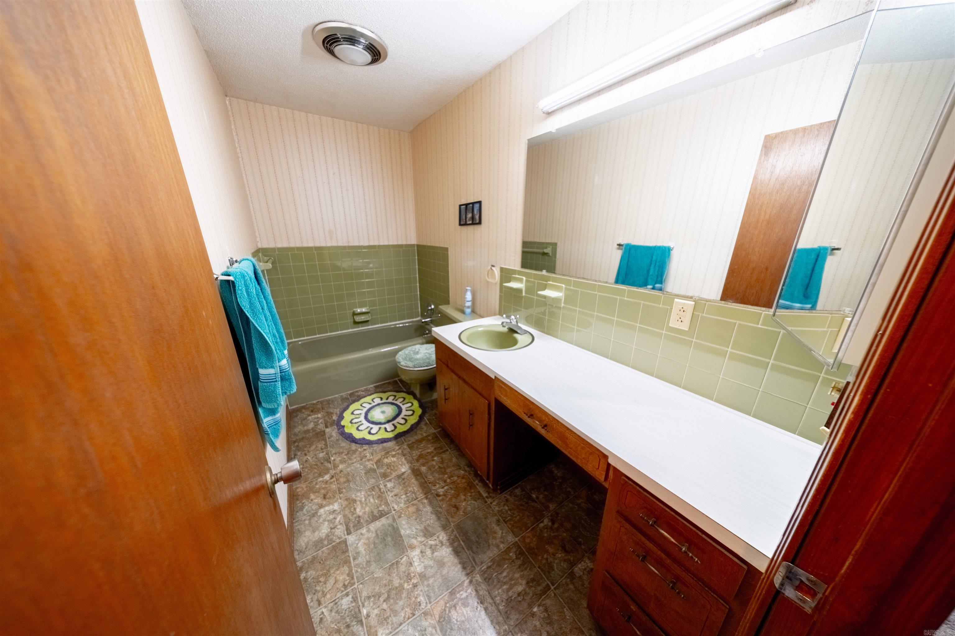 CROWN ADDITION - Residential