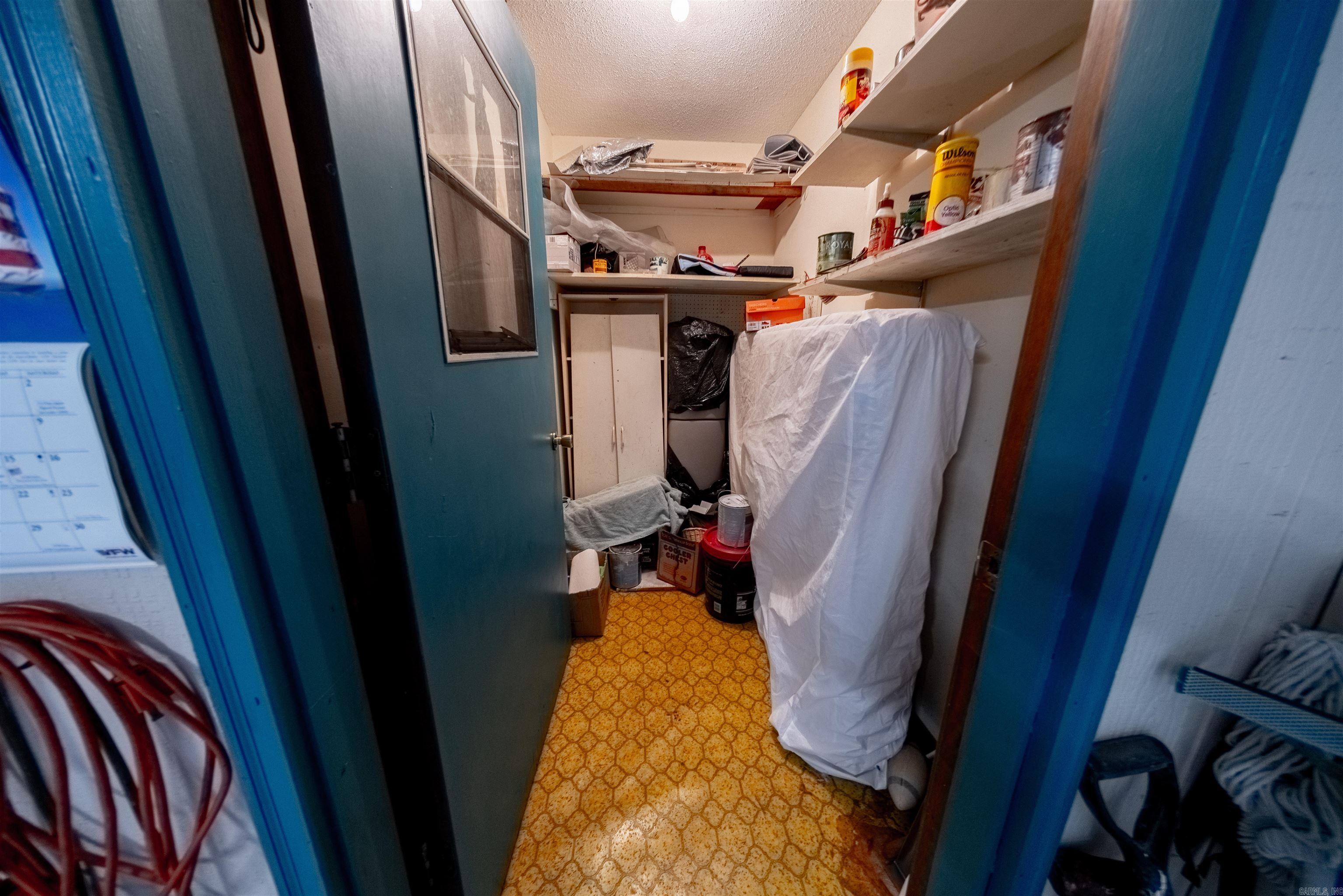 CROWN ADDITION - Residential