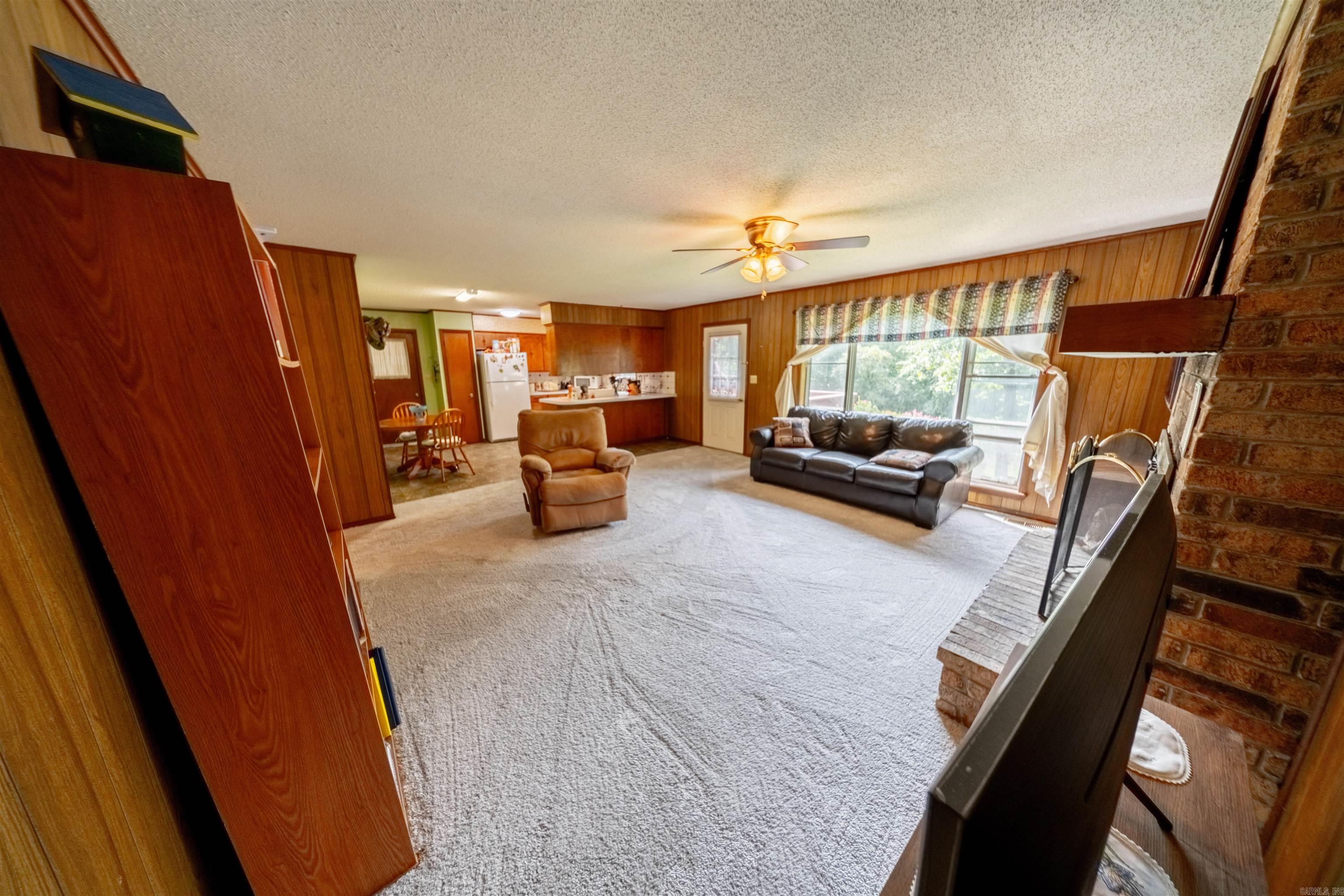 CROWN ADDITION - Residential