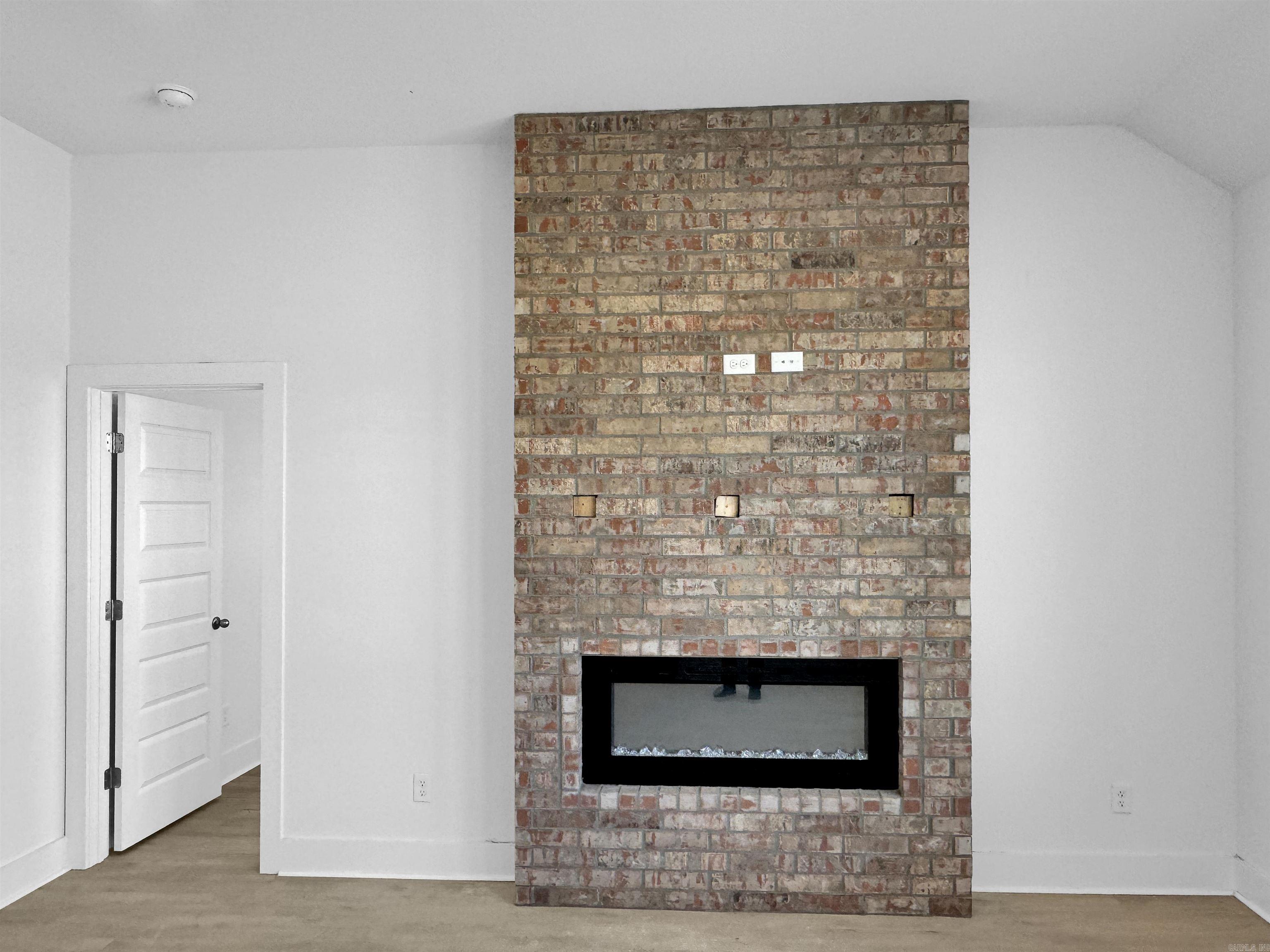 THE RESERVE AT COUNTRY CLUB PHAS - Residential