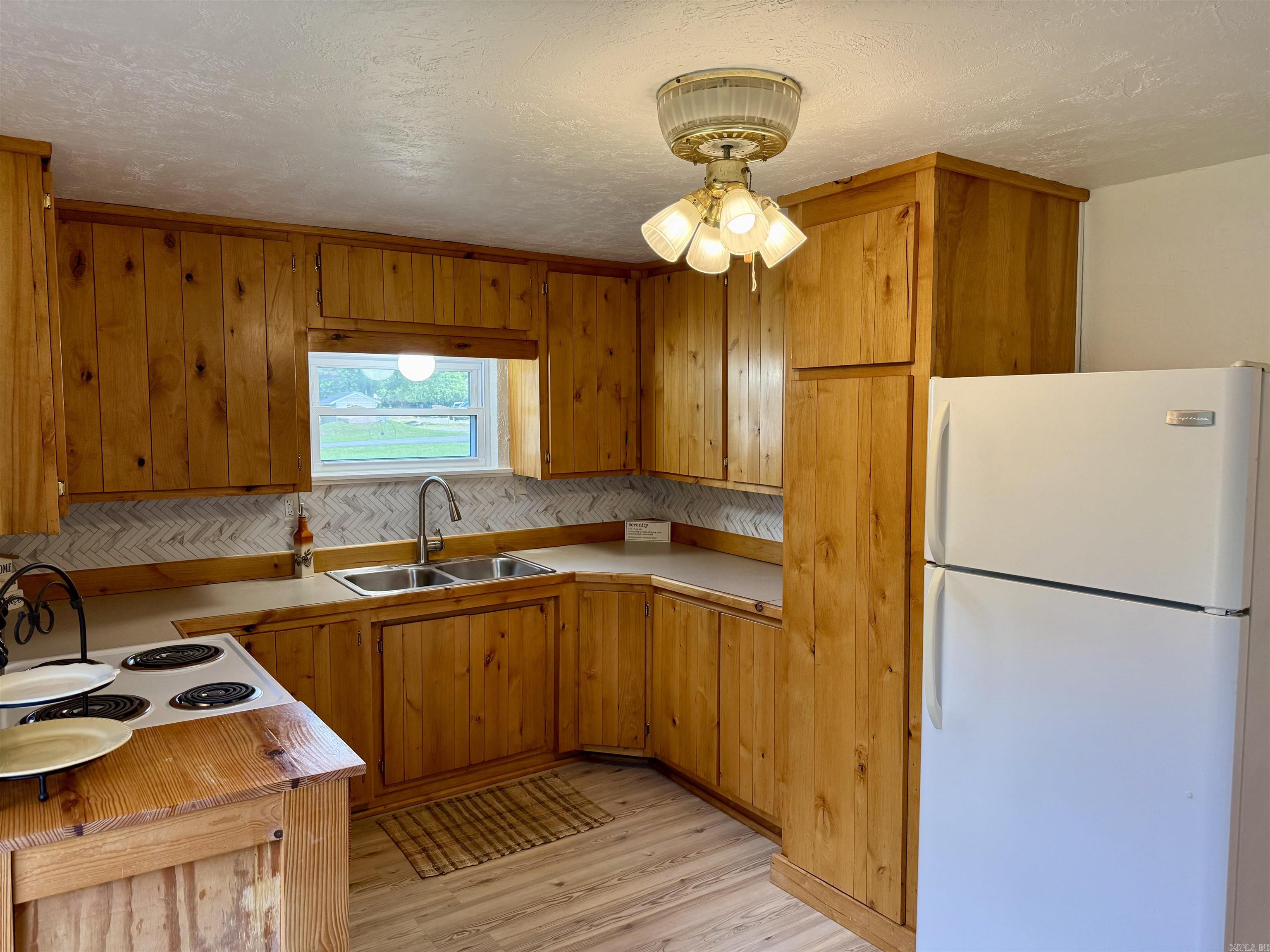 RAILROAD ADDITION - Residential