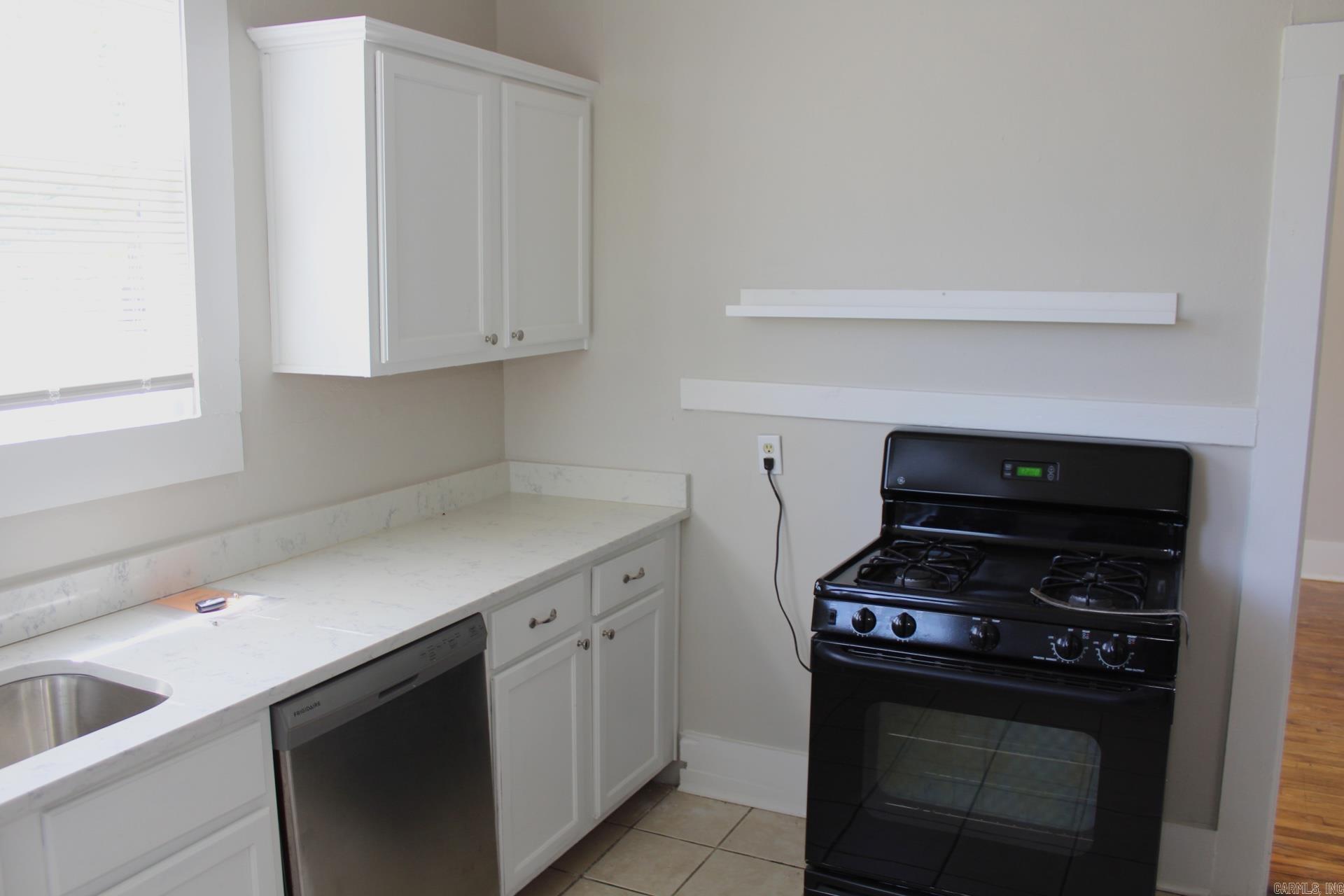 Hill Crest - Residential Lease