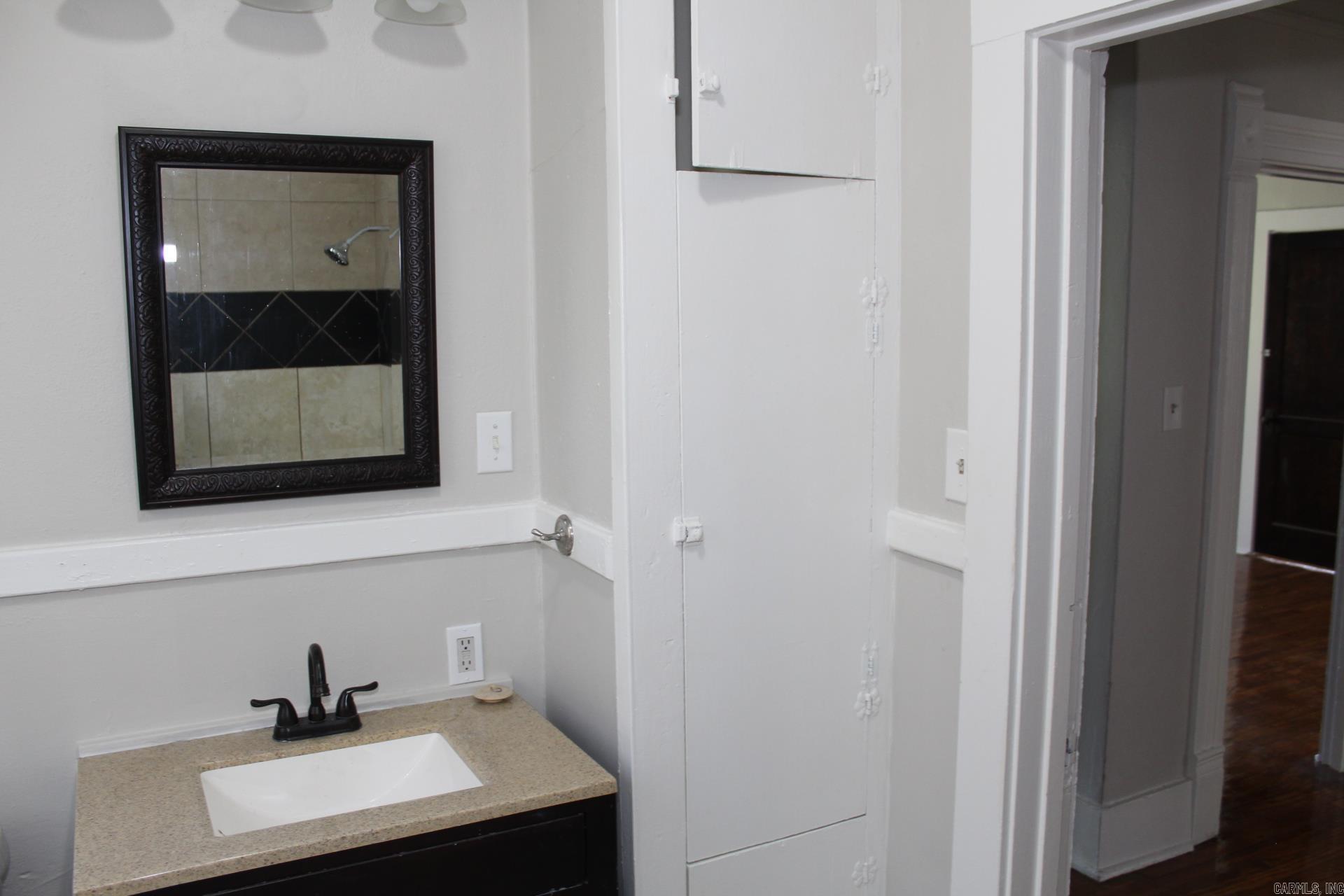 Hill Crest - Residential Lease