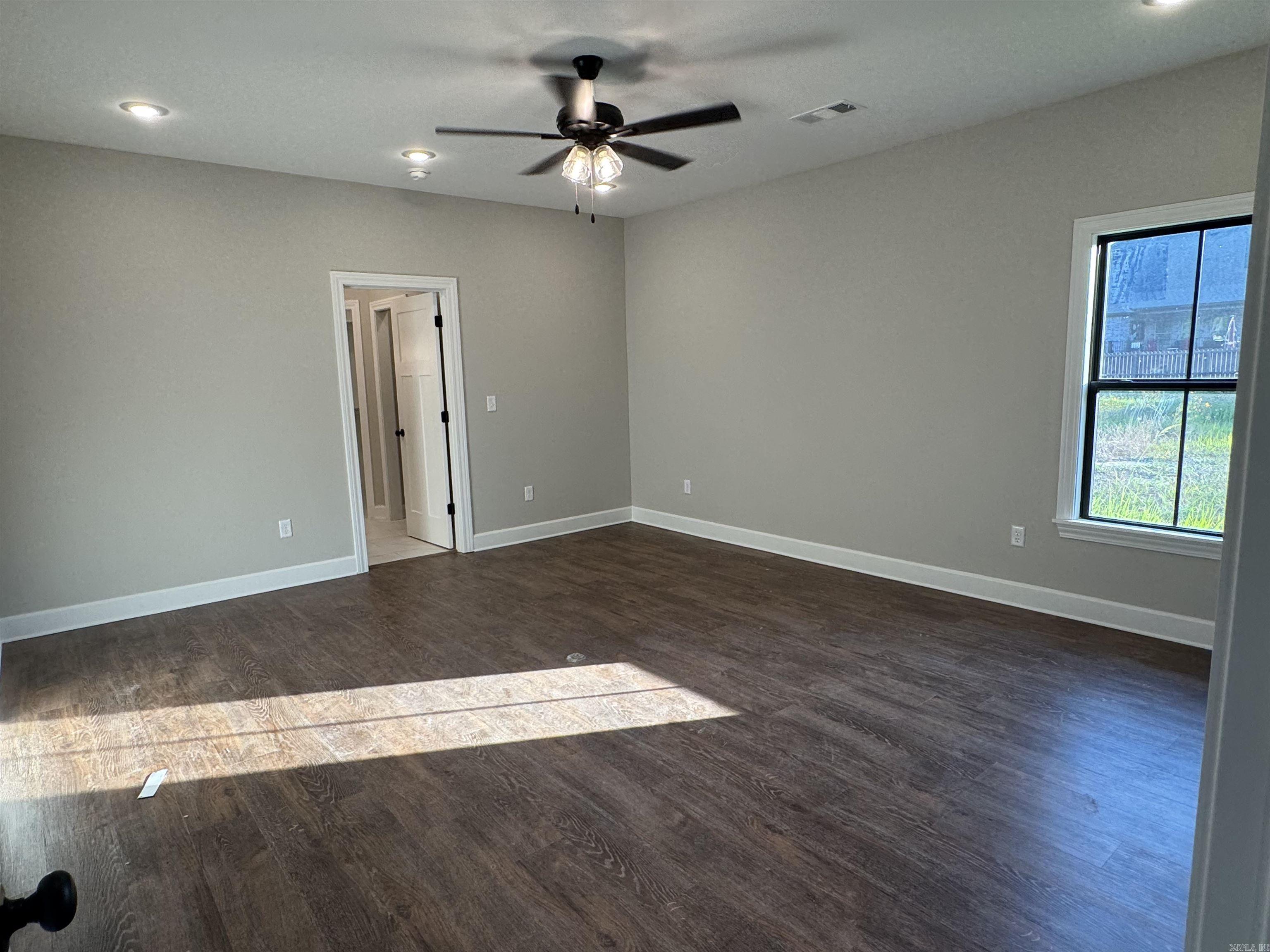 SADDLEBROOK EST - Residential