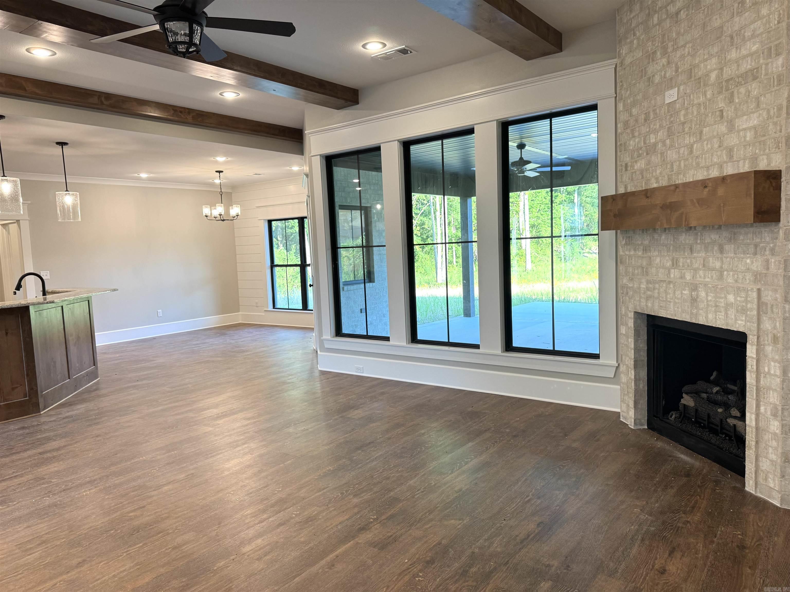 SADDLEBROOK EST - Residential