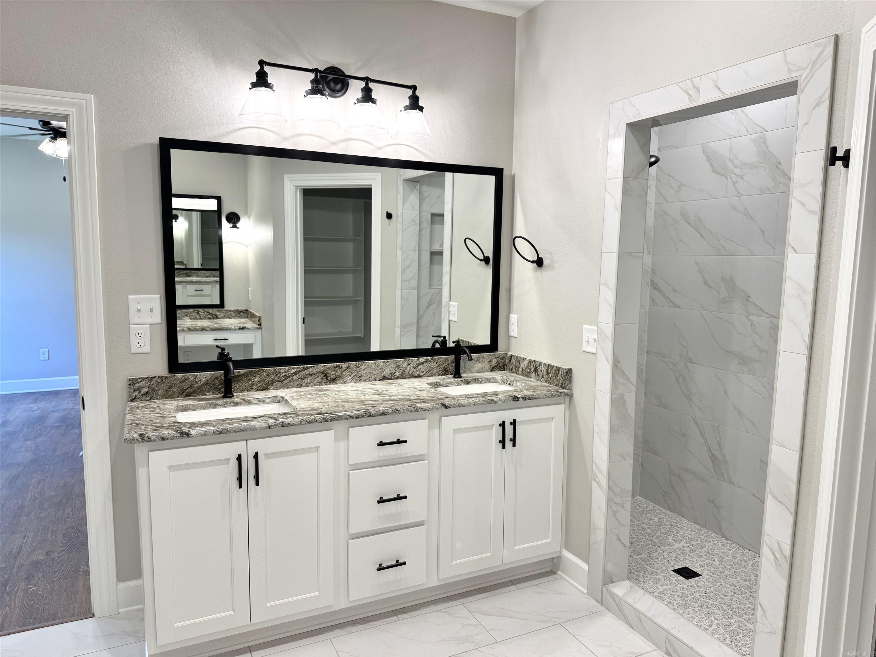 SADDLEBROOK EST - Residential