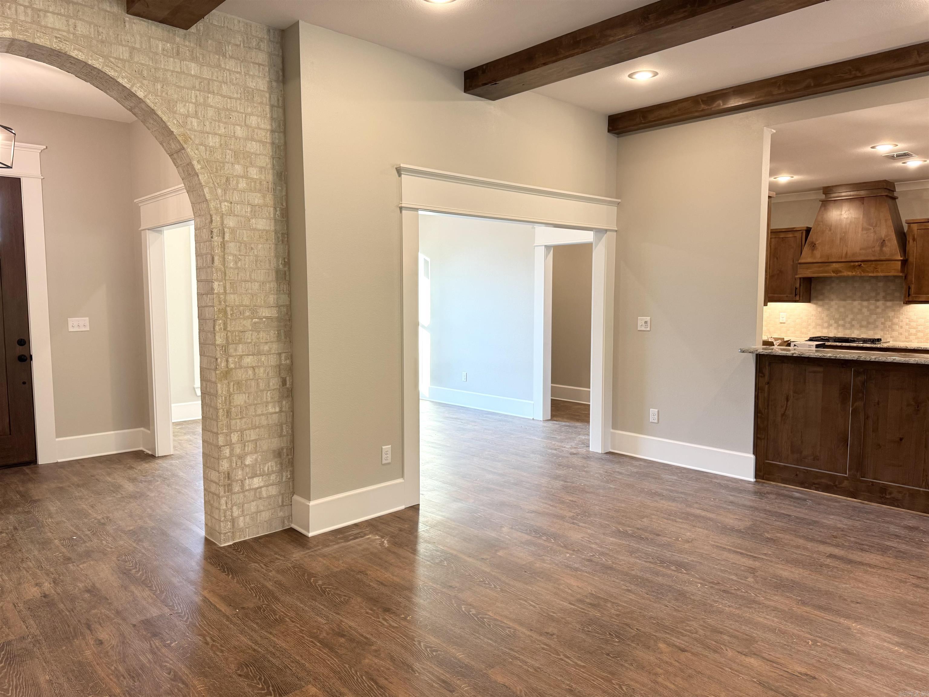 SADDLEBROOK EST - Residential