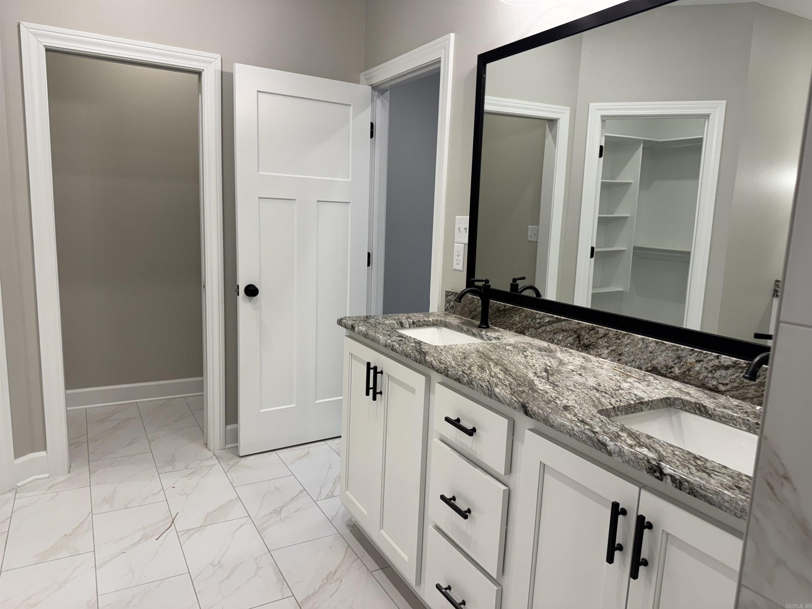 SADDLEBROOK EST - Residential