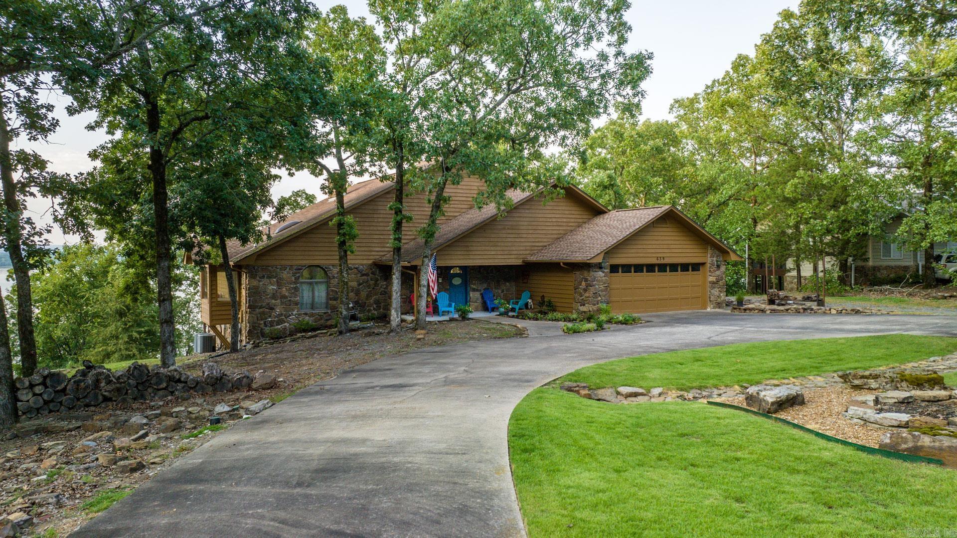 Diamond Bluff Lakefront - Residential