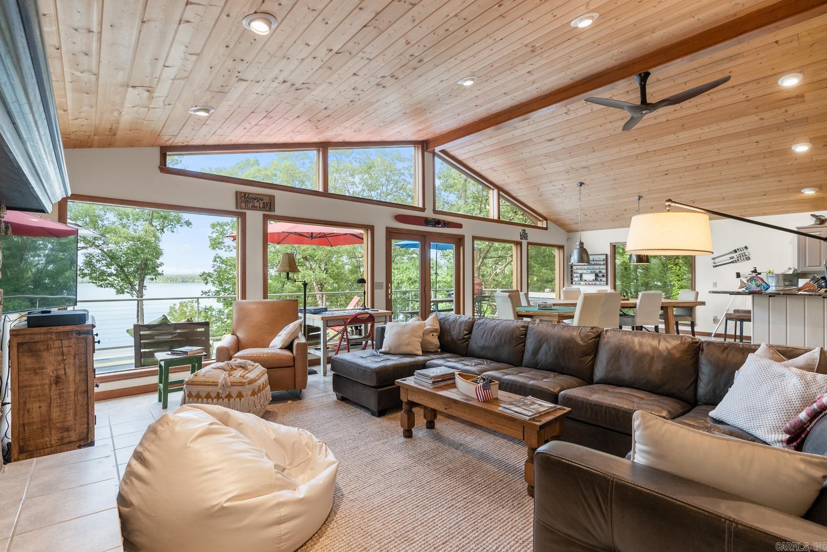 Diamond Bluff Lakefront - Residential