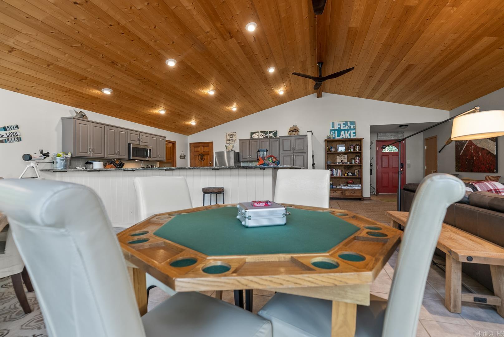 Diamond Bluff Lakefront - Residential