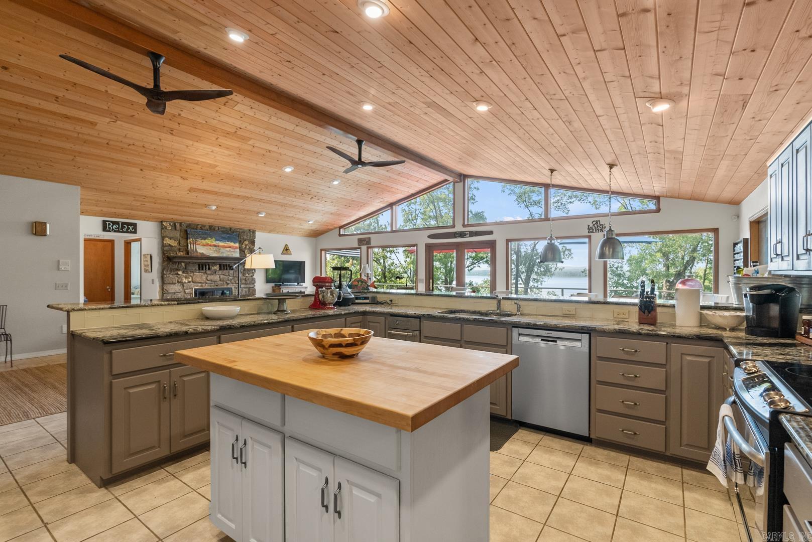 Diamond Bluff Lakefront - Residential