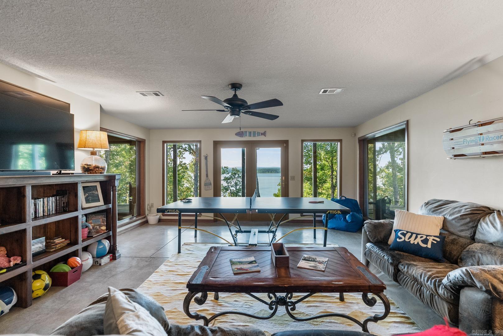 Diamond Bluff Lakefront - Residential