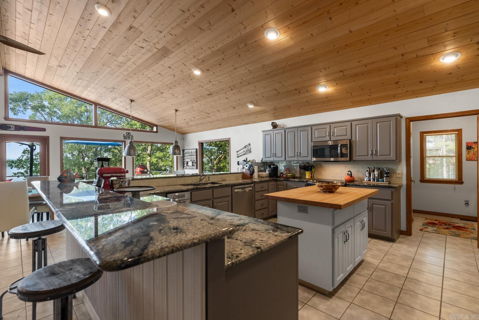 Diamond Bluff Lakefront - Residential