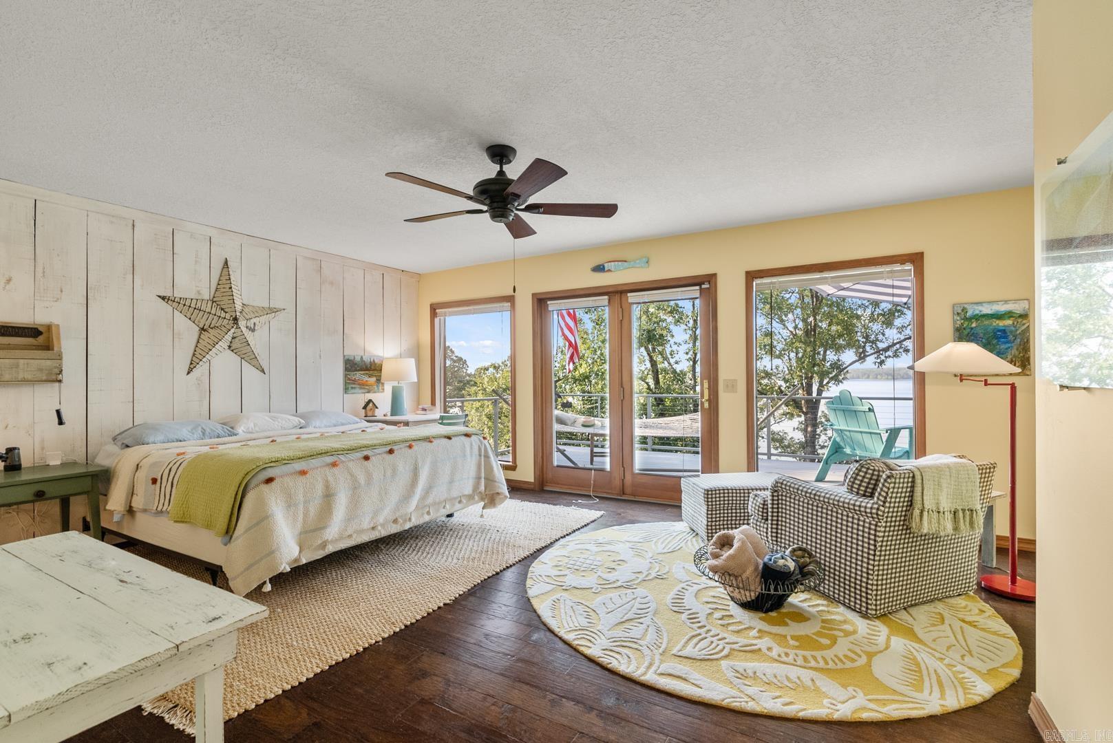 Diamond Bluff Lakefront - Residential