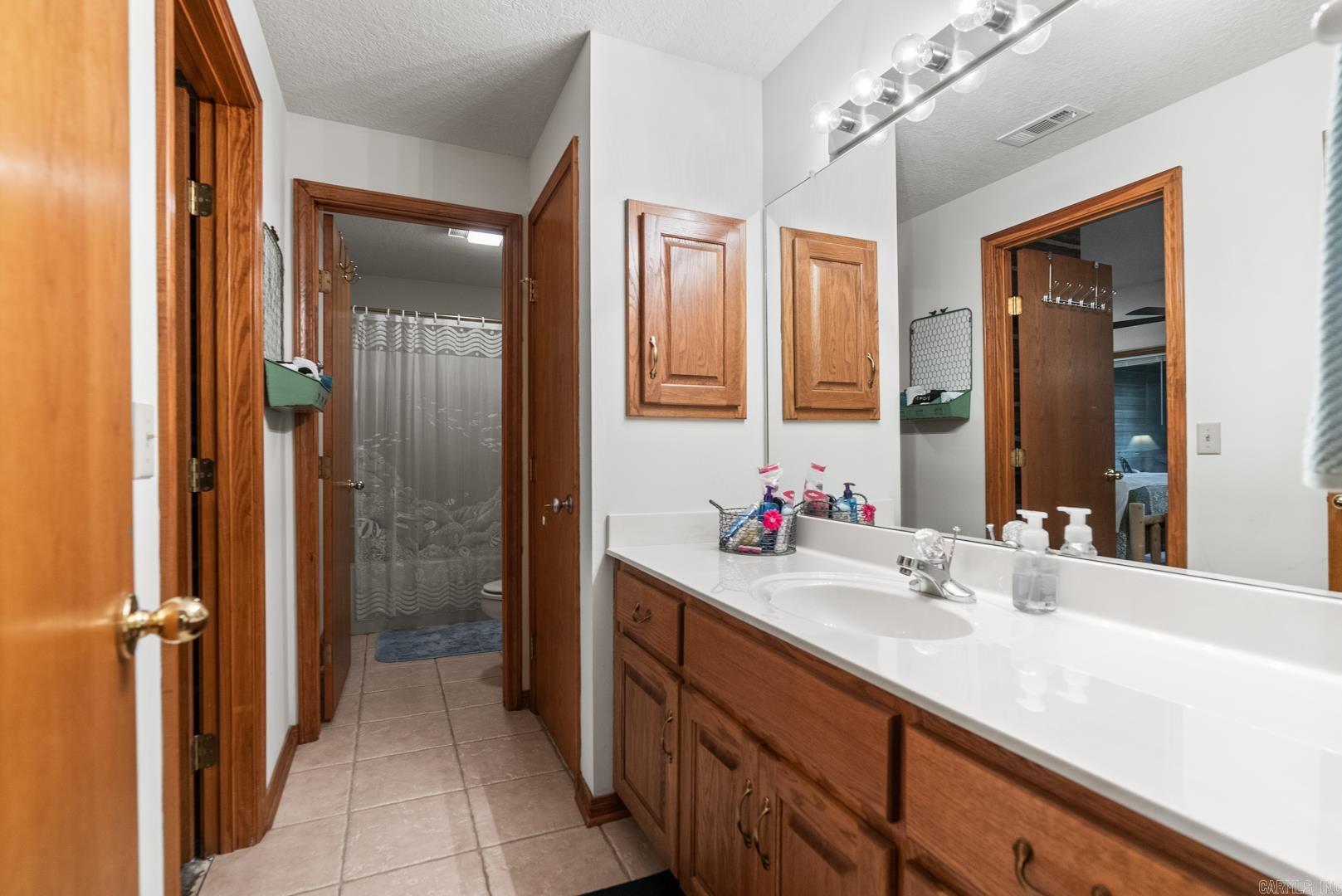 Diamond Bluff Lakefront - Residential