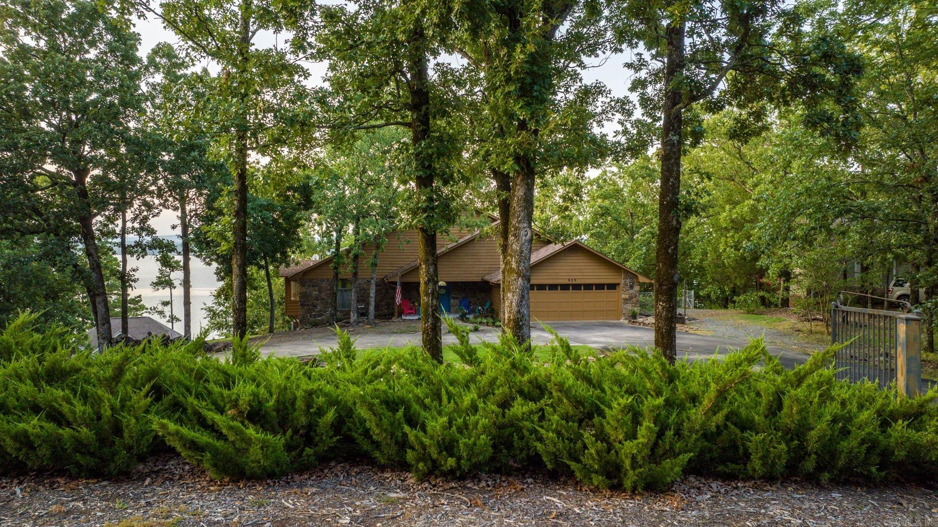 Diamond Bluff Lakefront - Residential