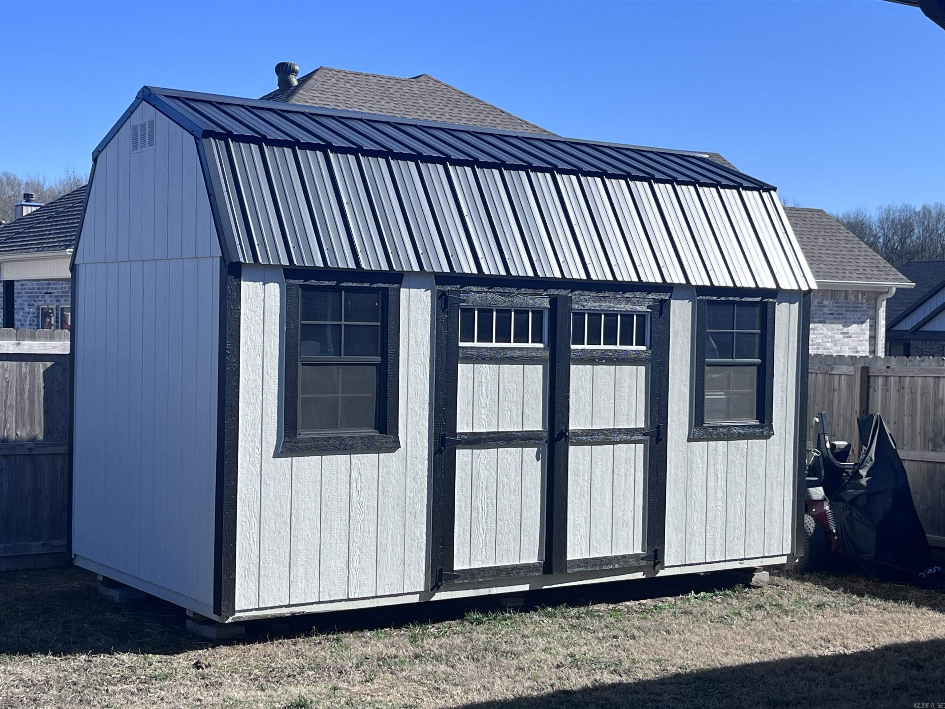 MOUNT TABOR ESTATES - Residential Lease