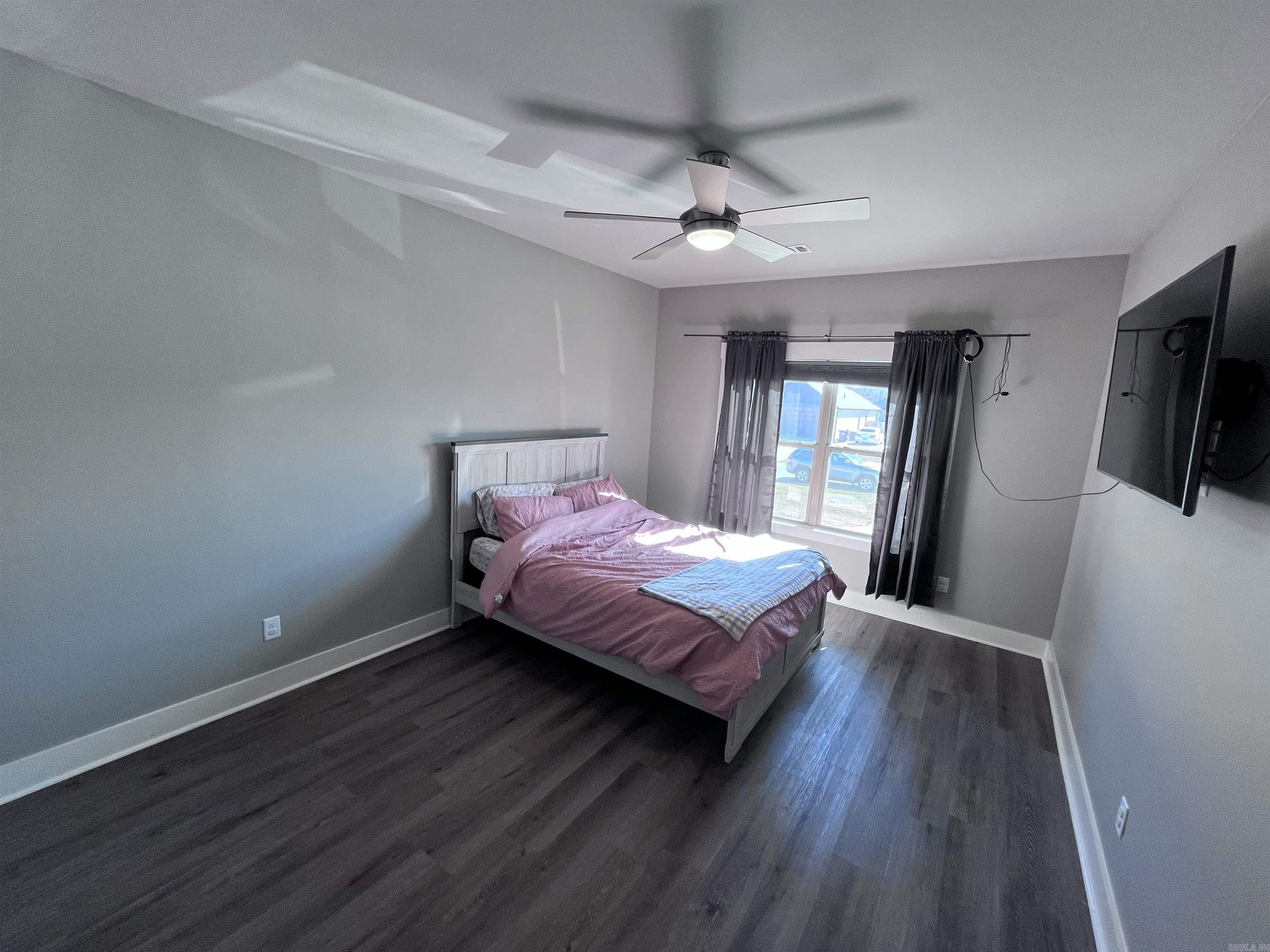 MOUNT TABOR ESTATES - Residential Lease