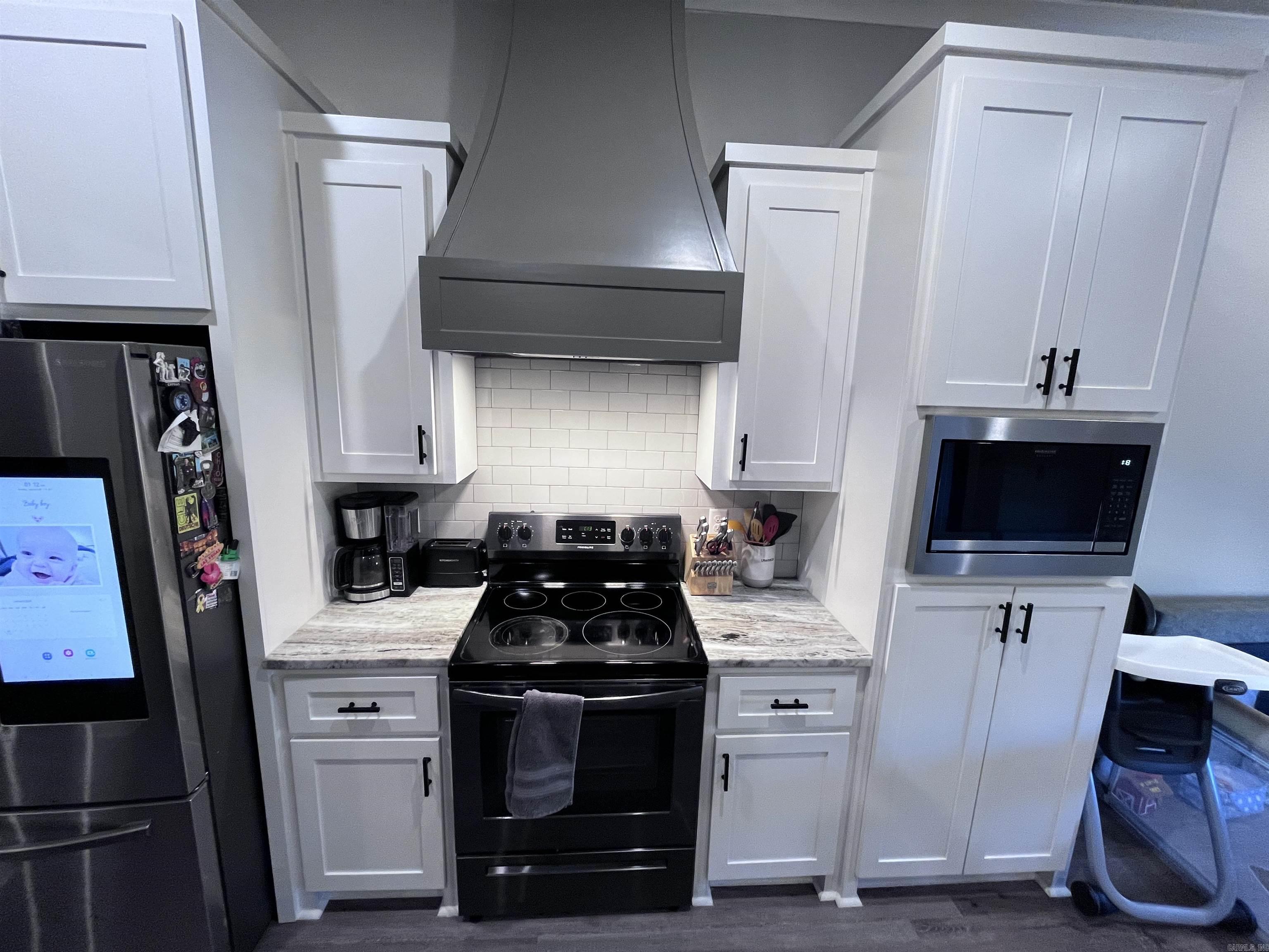 MOUNT TABOR ESTATES - Residential Lease