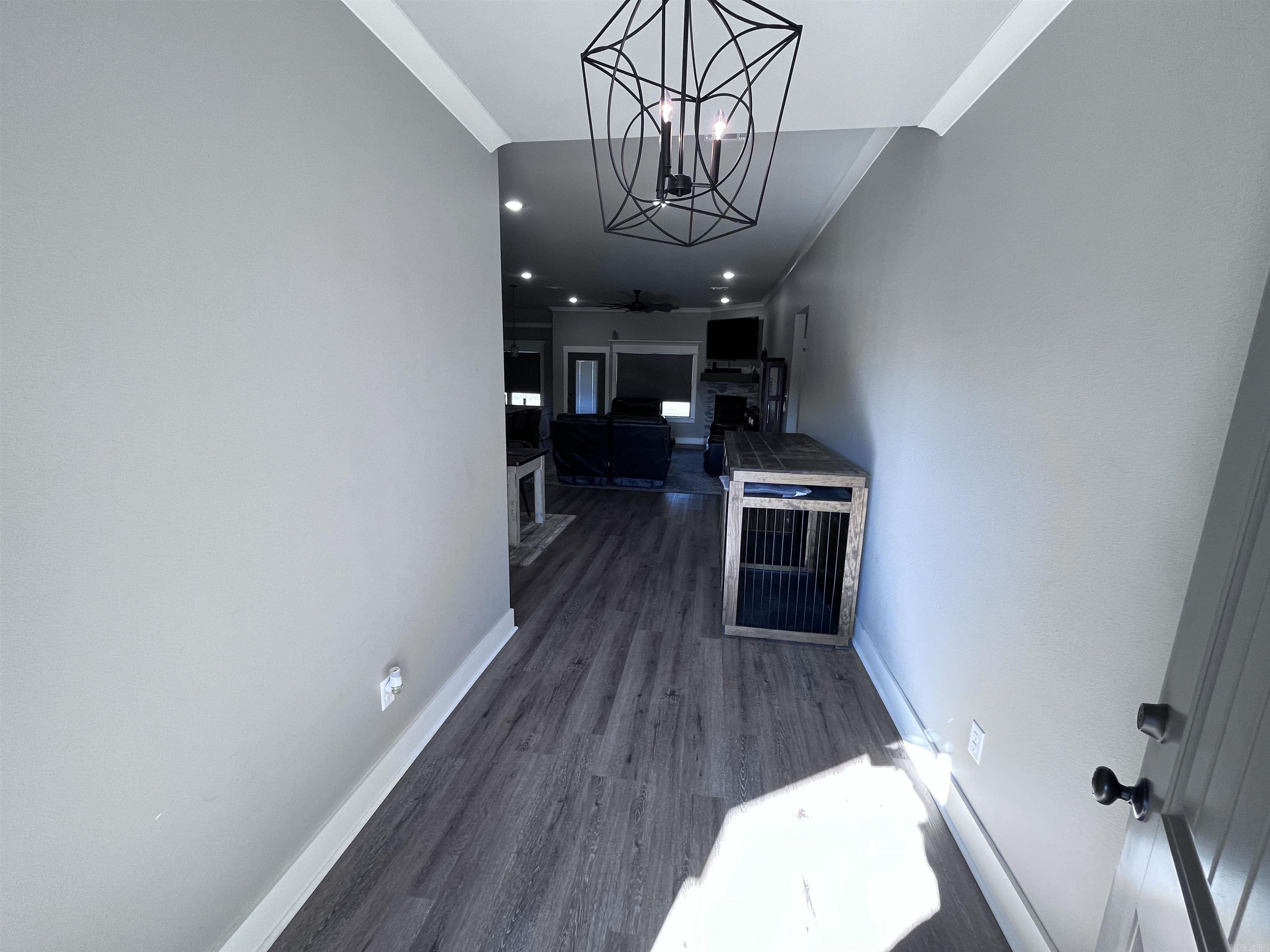 MOUNT TABOR ESTATES - Residential Lease