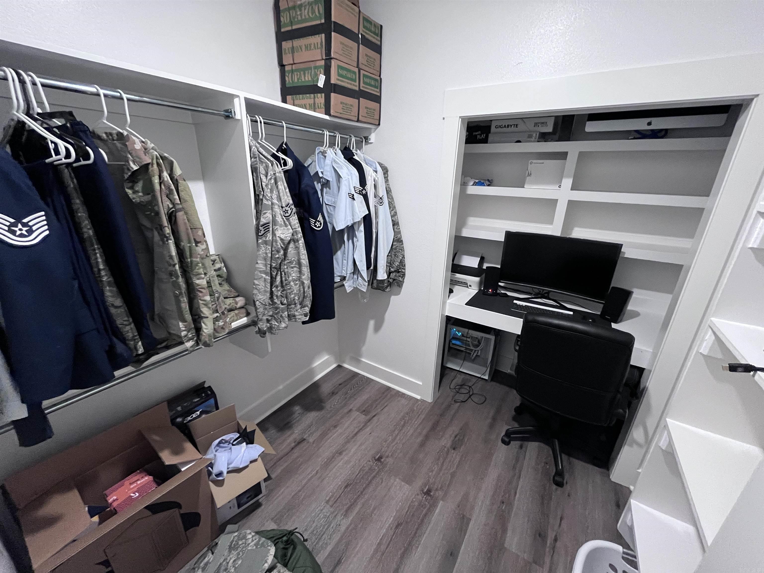 MOUNT TABOR ESTATES - Residential Lease