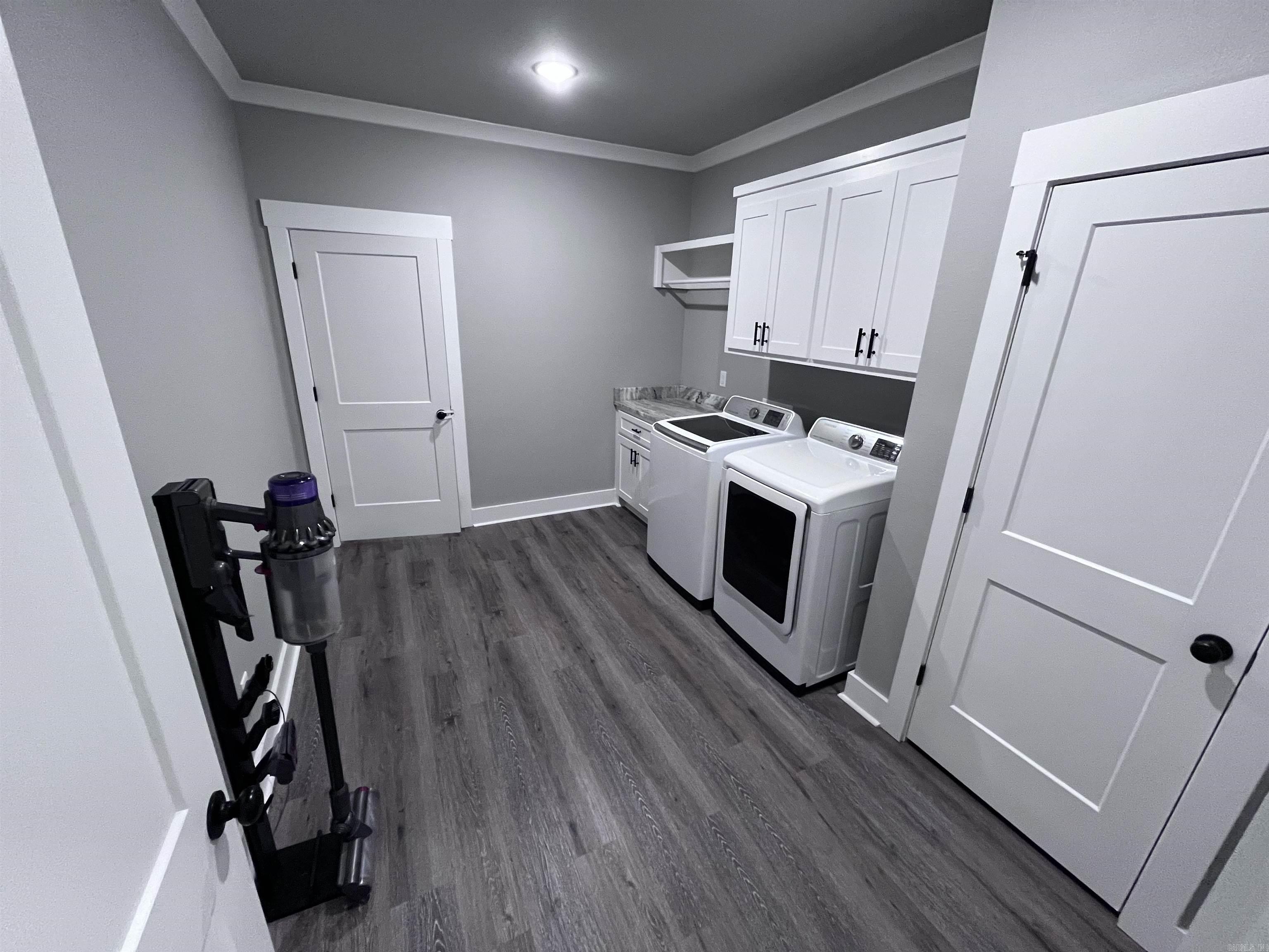 MOUNT TABOR ESTATES - Residential Lease