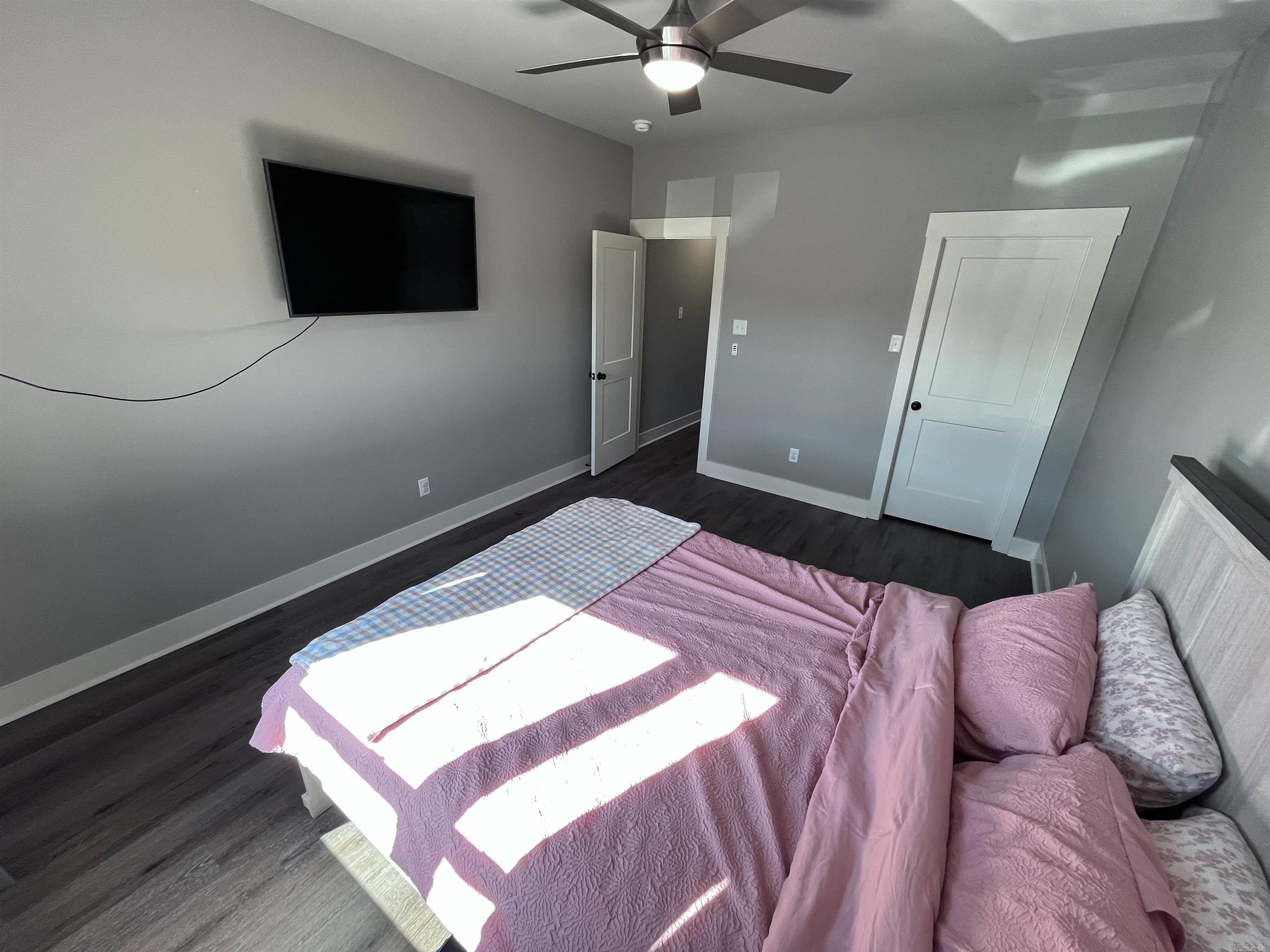 MOUNT TABOR ESTATES - Residential Lease