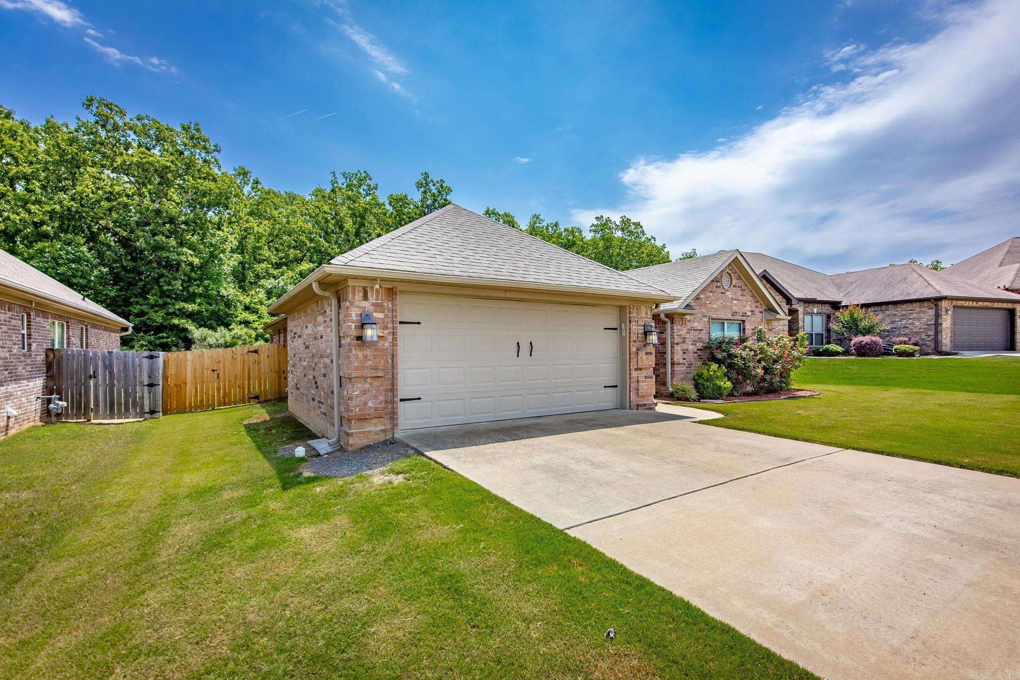 MILLERS GLENN - Residential