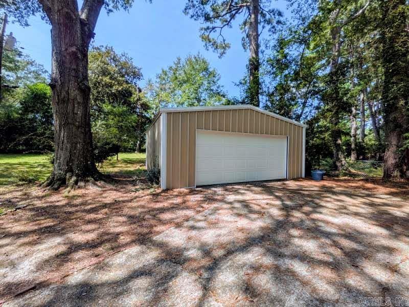 MIKE BERG LAKE - Residential