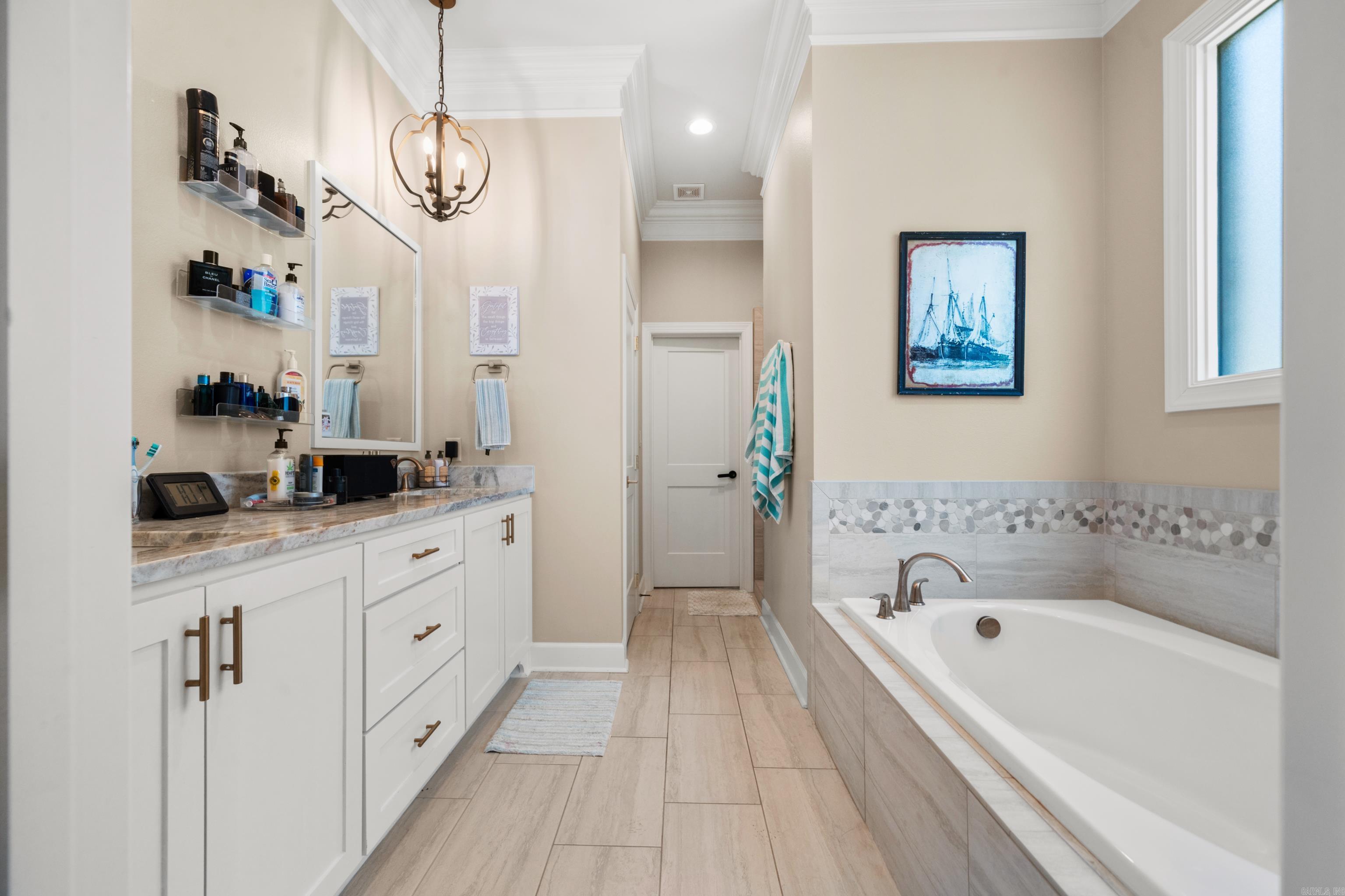 ARLINGTON PARK - Residential