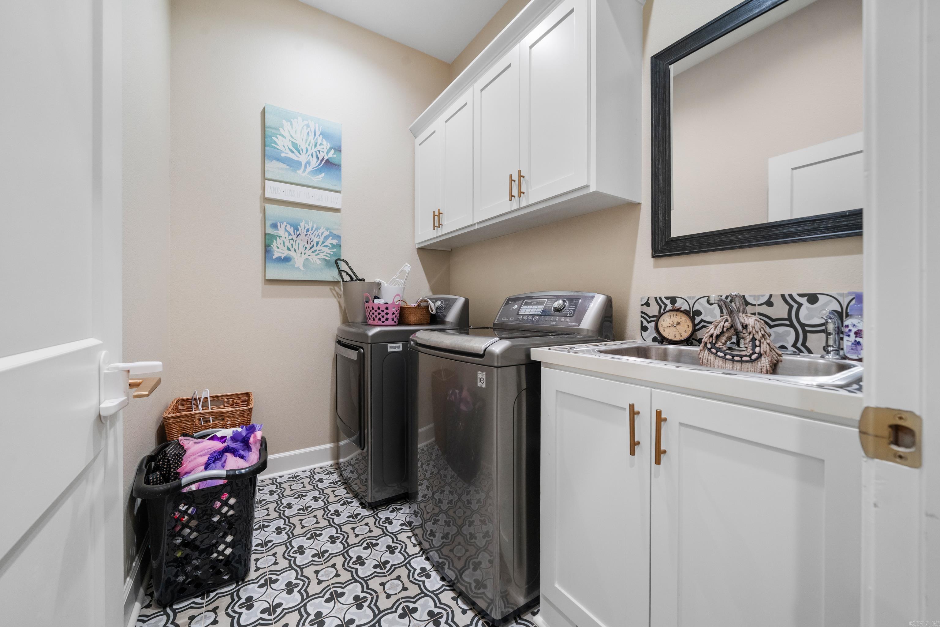 ARLINGTON PARK - Residential