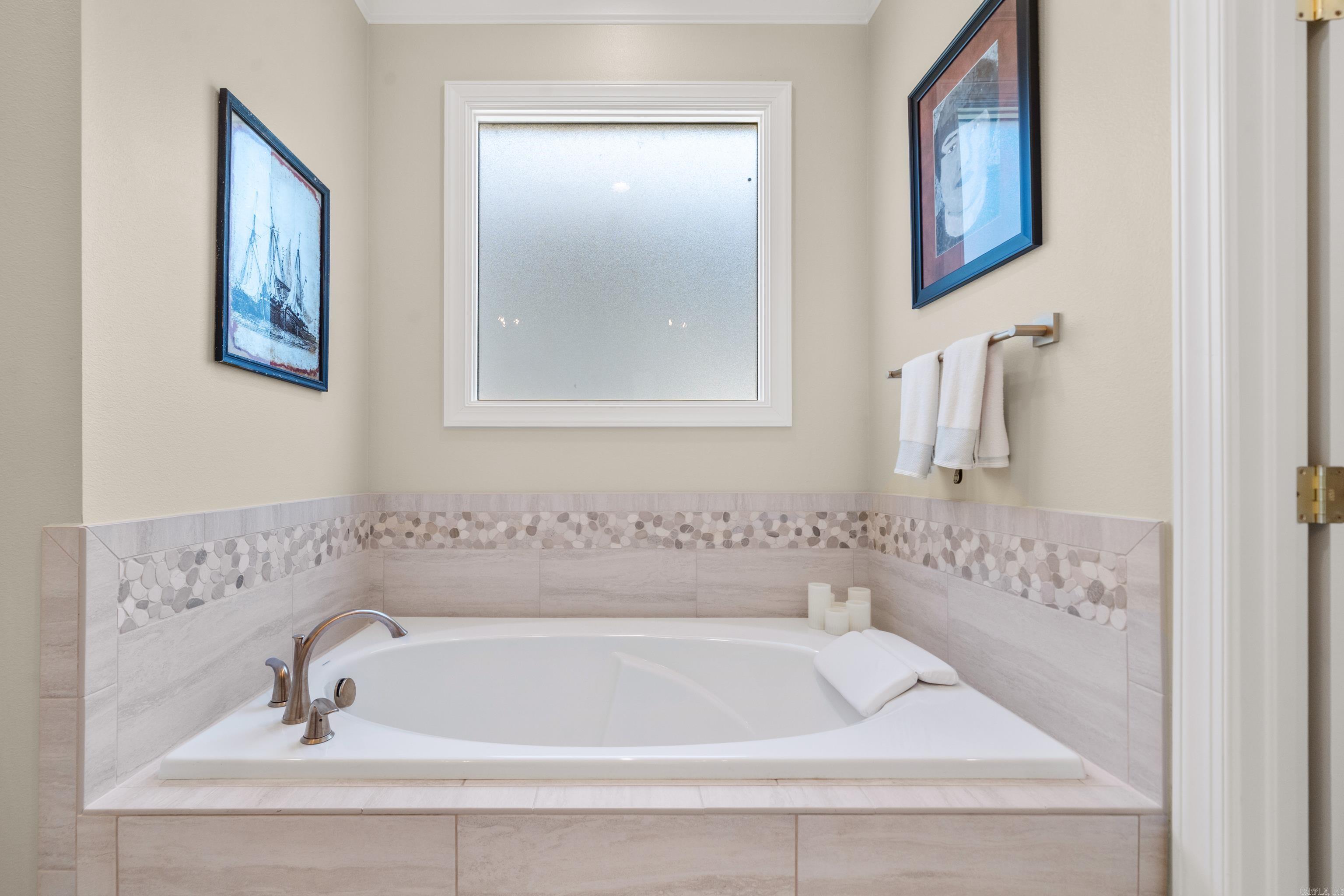 ARLINGTON PARK - Residential