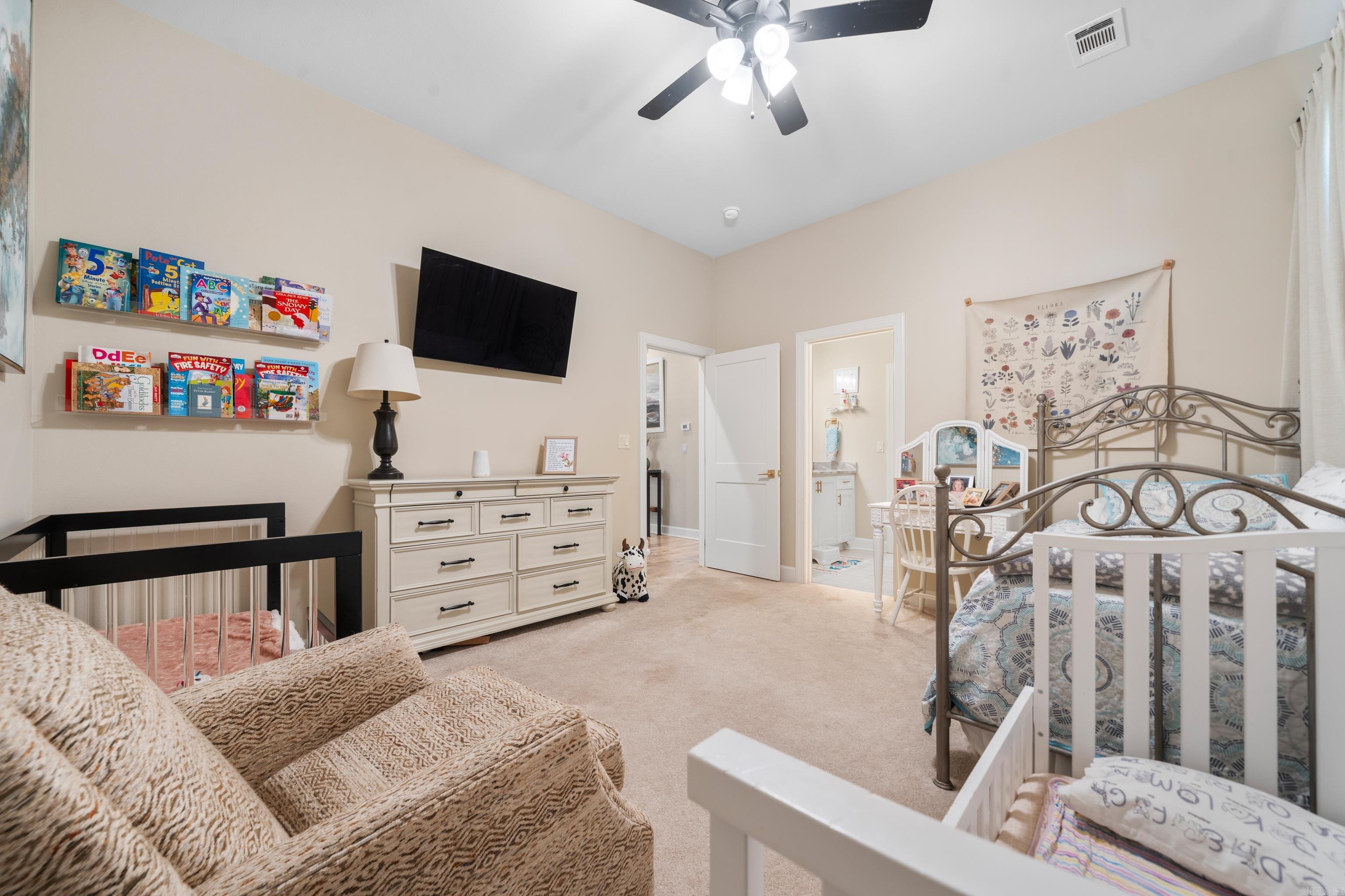 ARLINGTON PARK - Residential