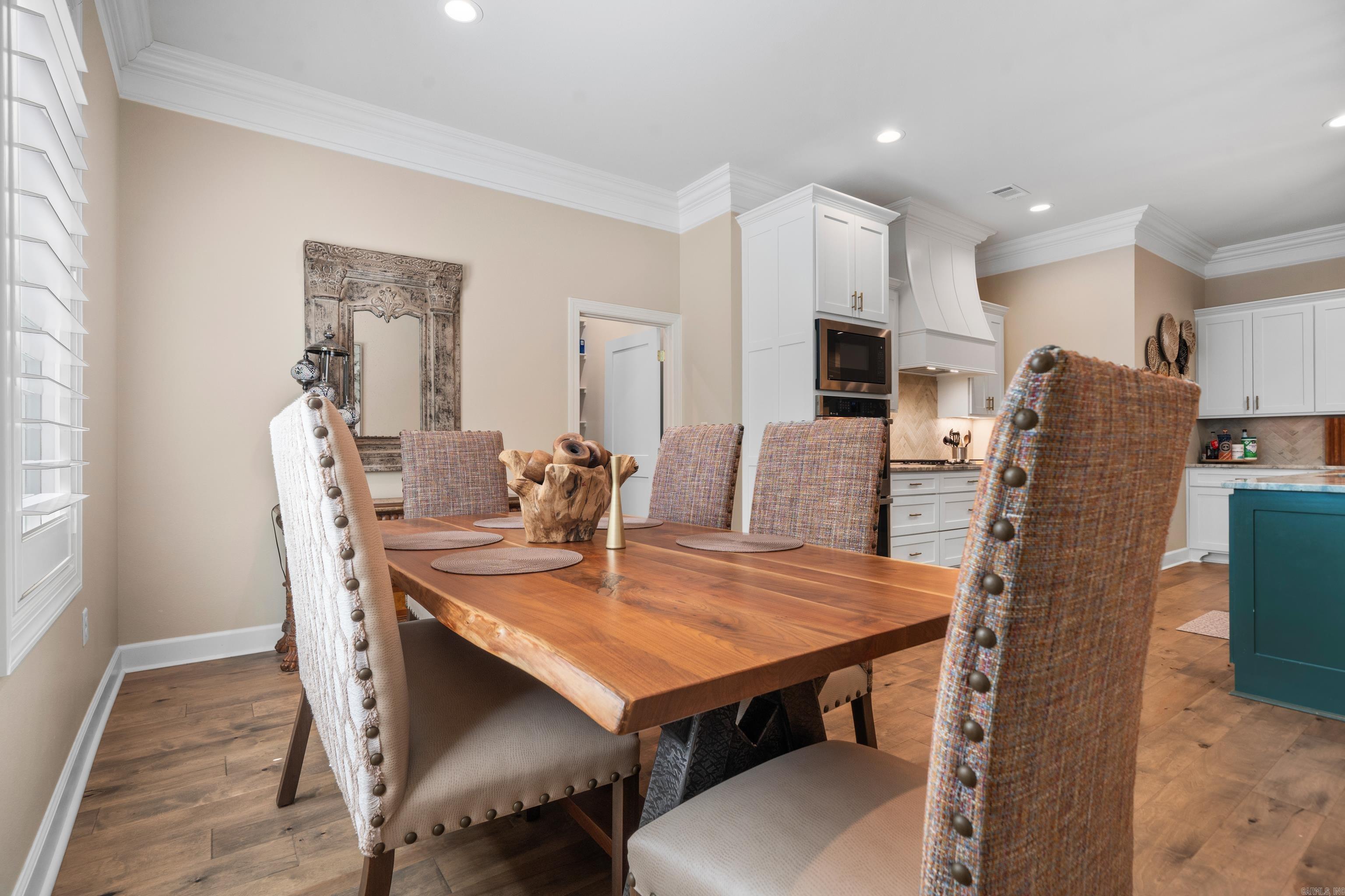 ARLINGTON PARK - Residential