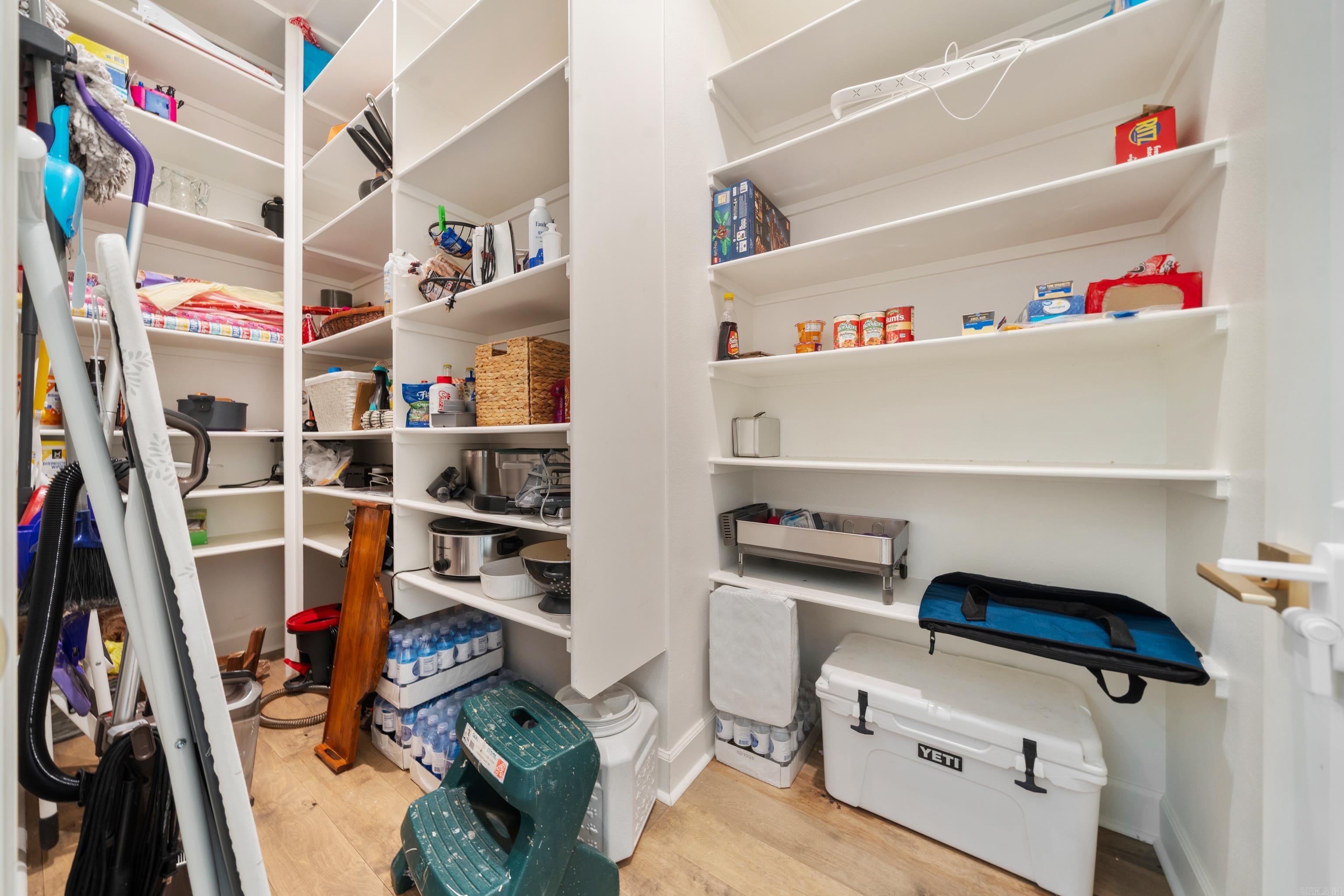 ARLINGTON PARK - Residential